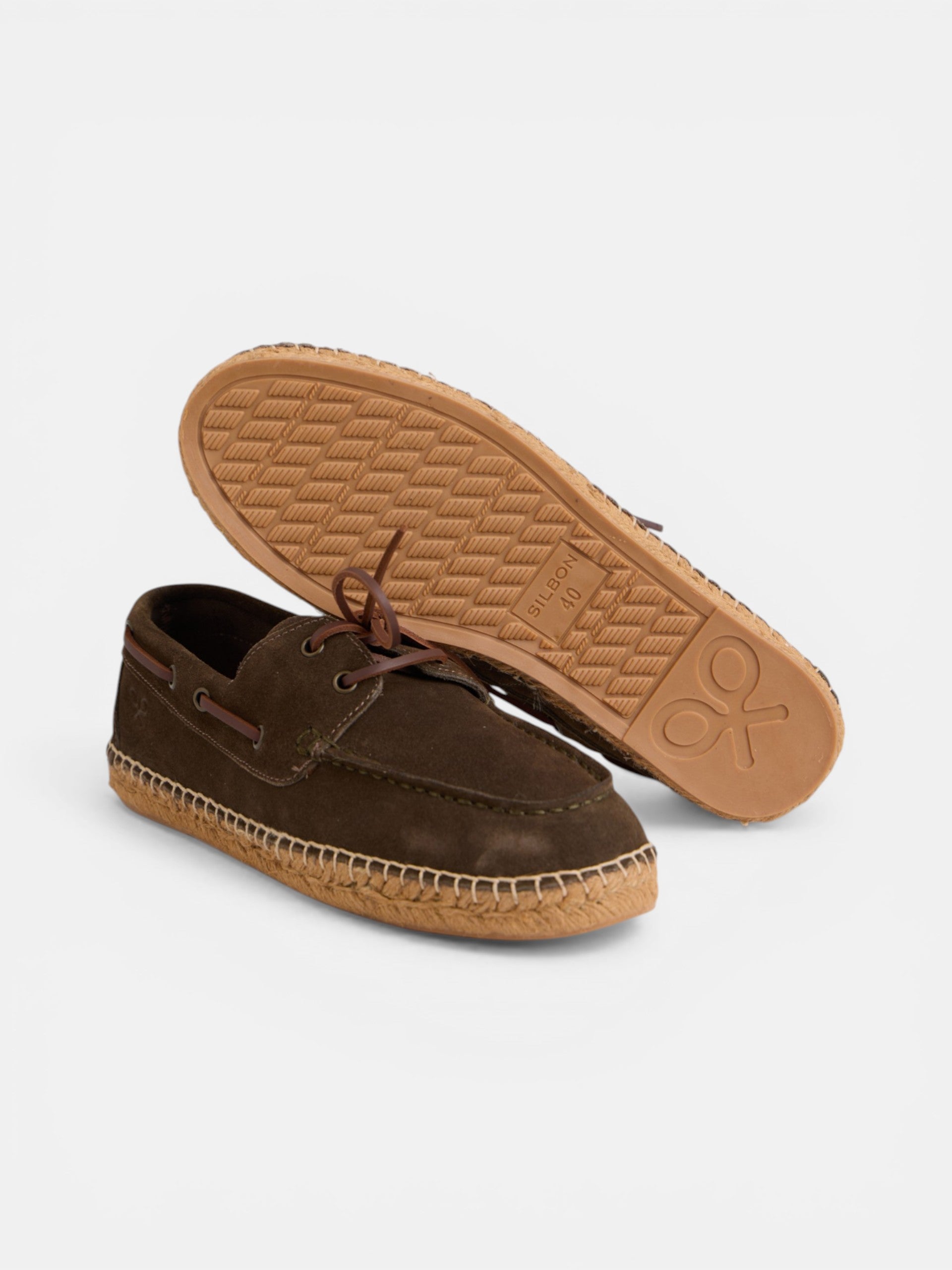 Espadrille couverte nautique en cuir marron