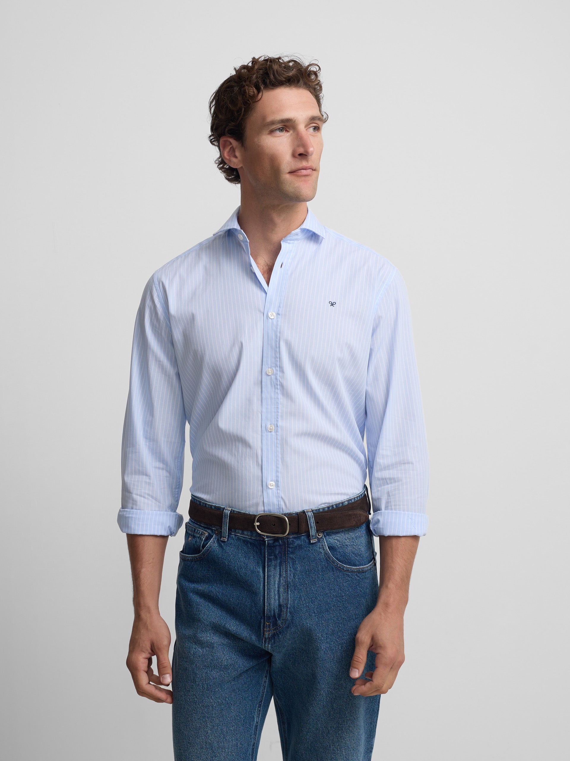 Camisa sport classic rayas blancas celeste
