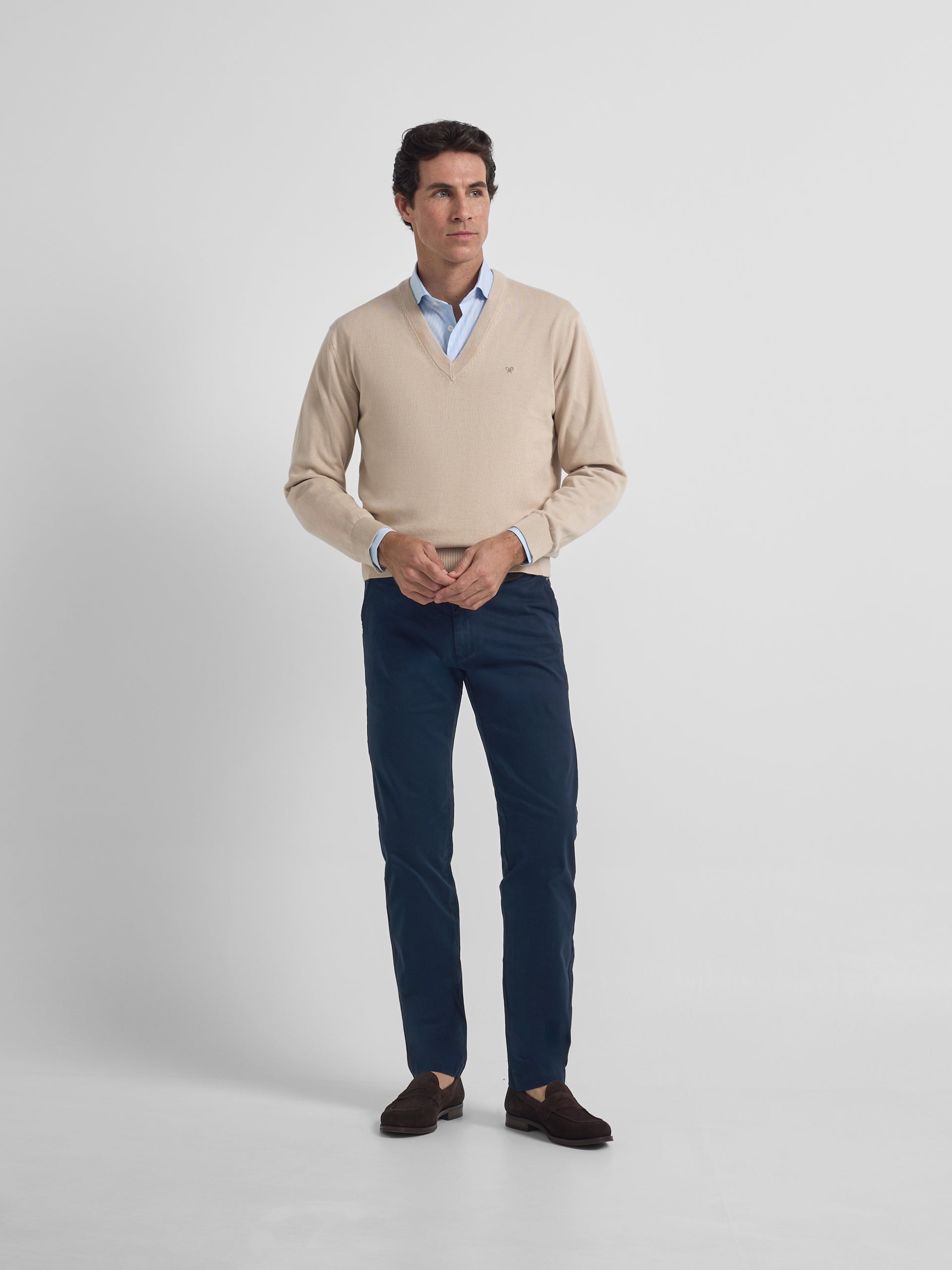 Pull col en V business beige