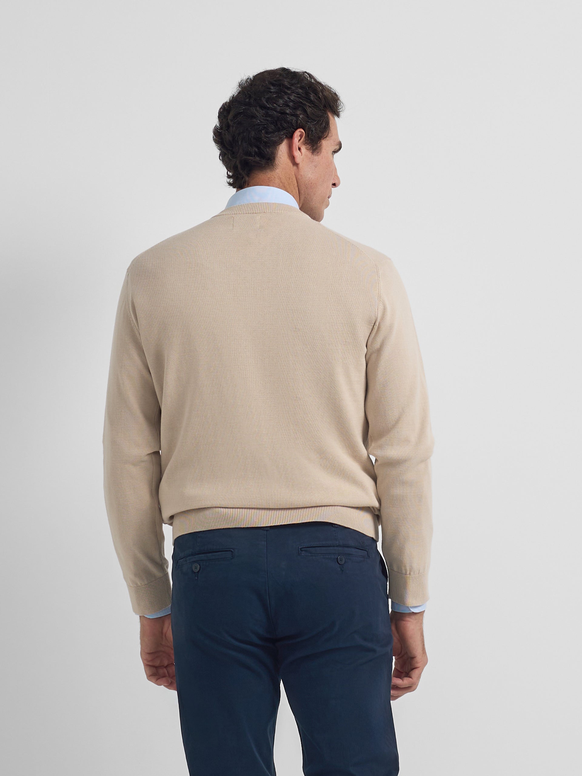 Pull col en V business beige