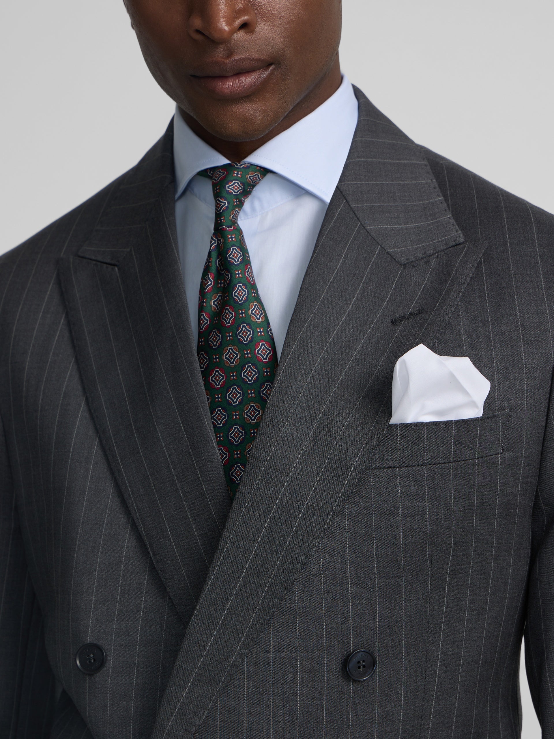 Blazer de fato cruzado risca de giz cinzento