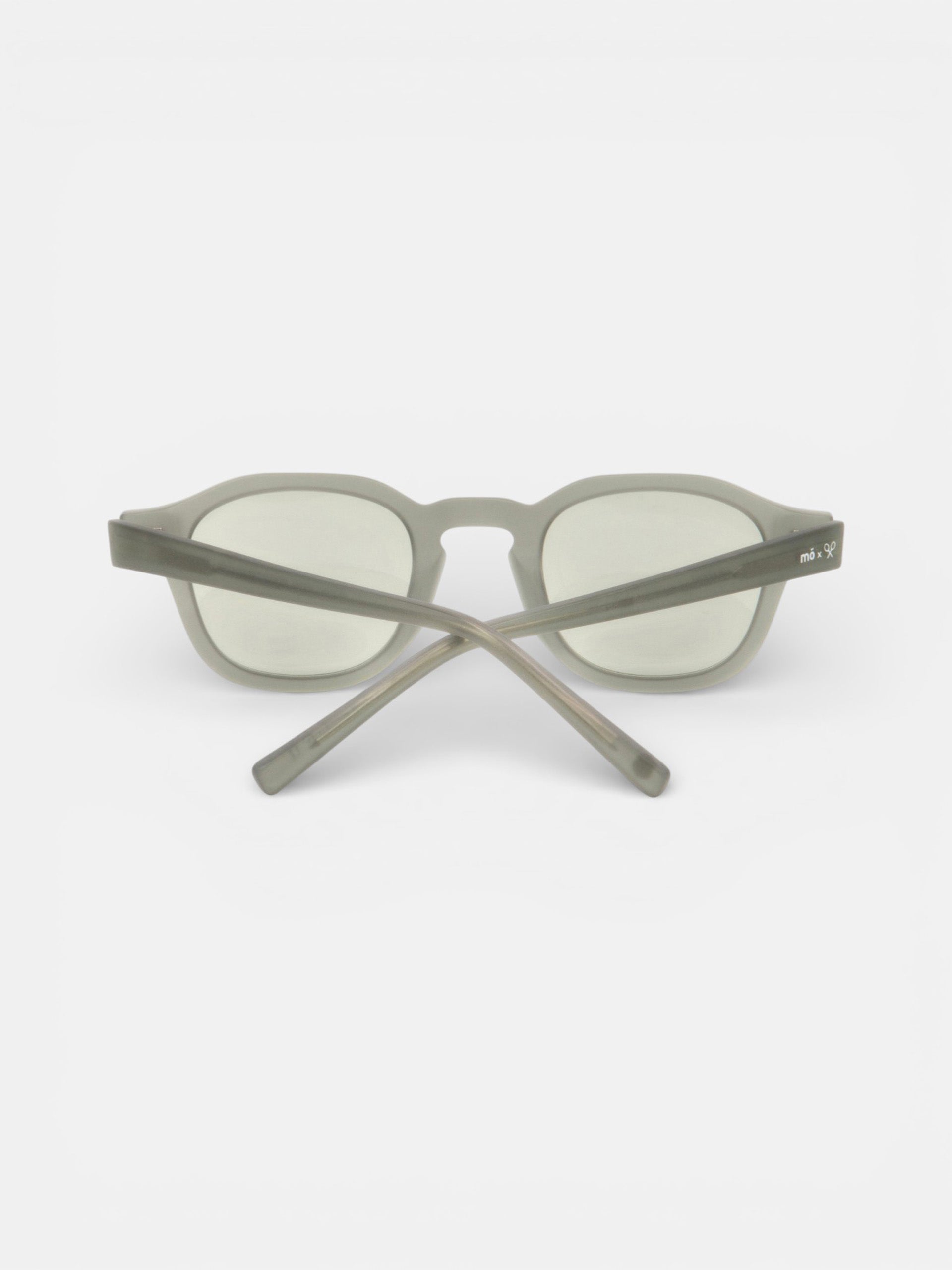 MOxSILBON Perth matte green sunglasses