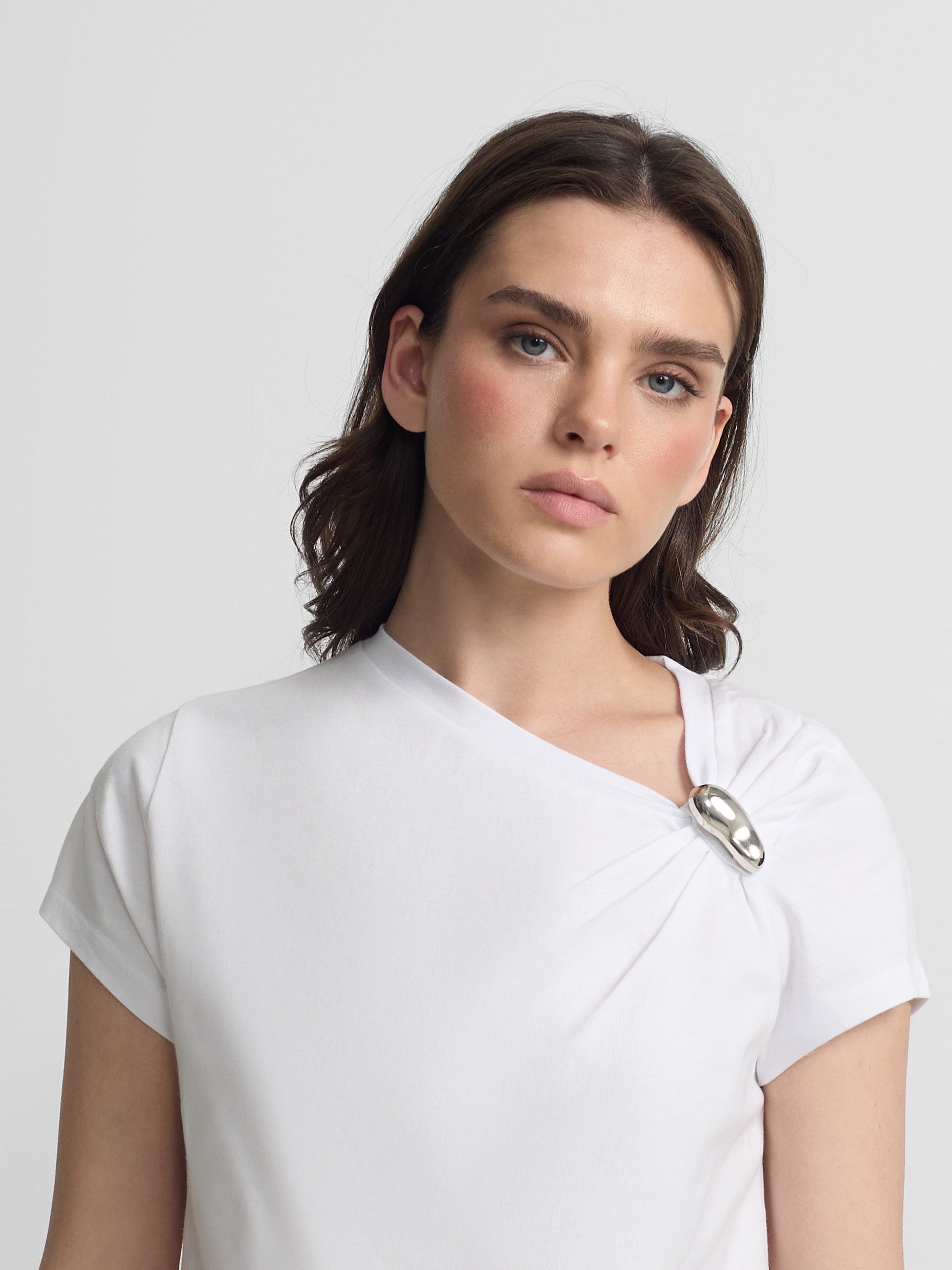 T-shirt femme nœud appliqué blanc