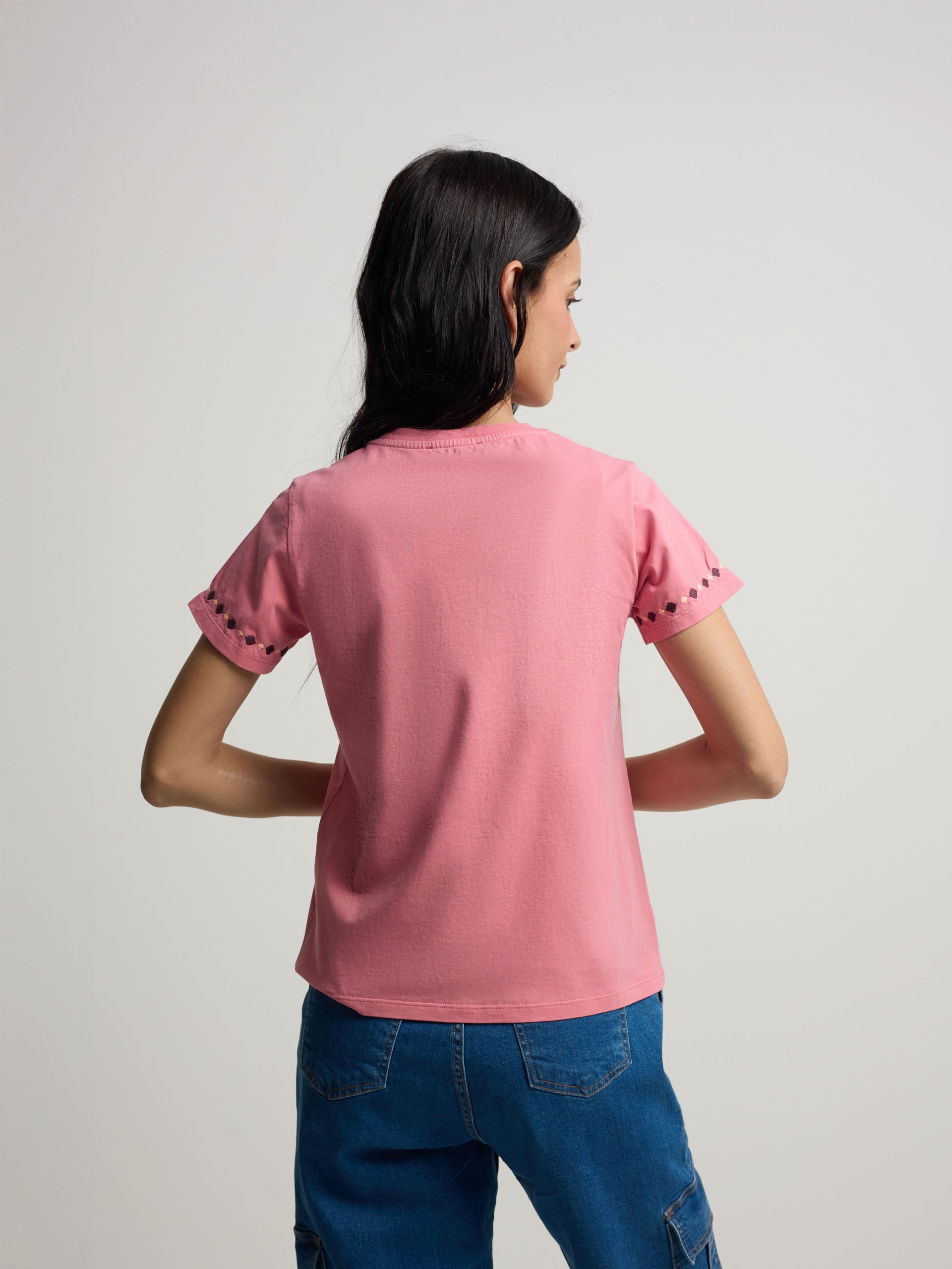 T-shirt femme broderies ikat rose