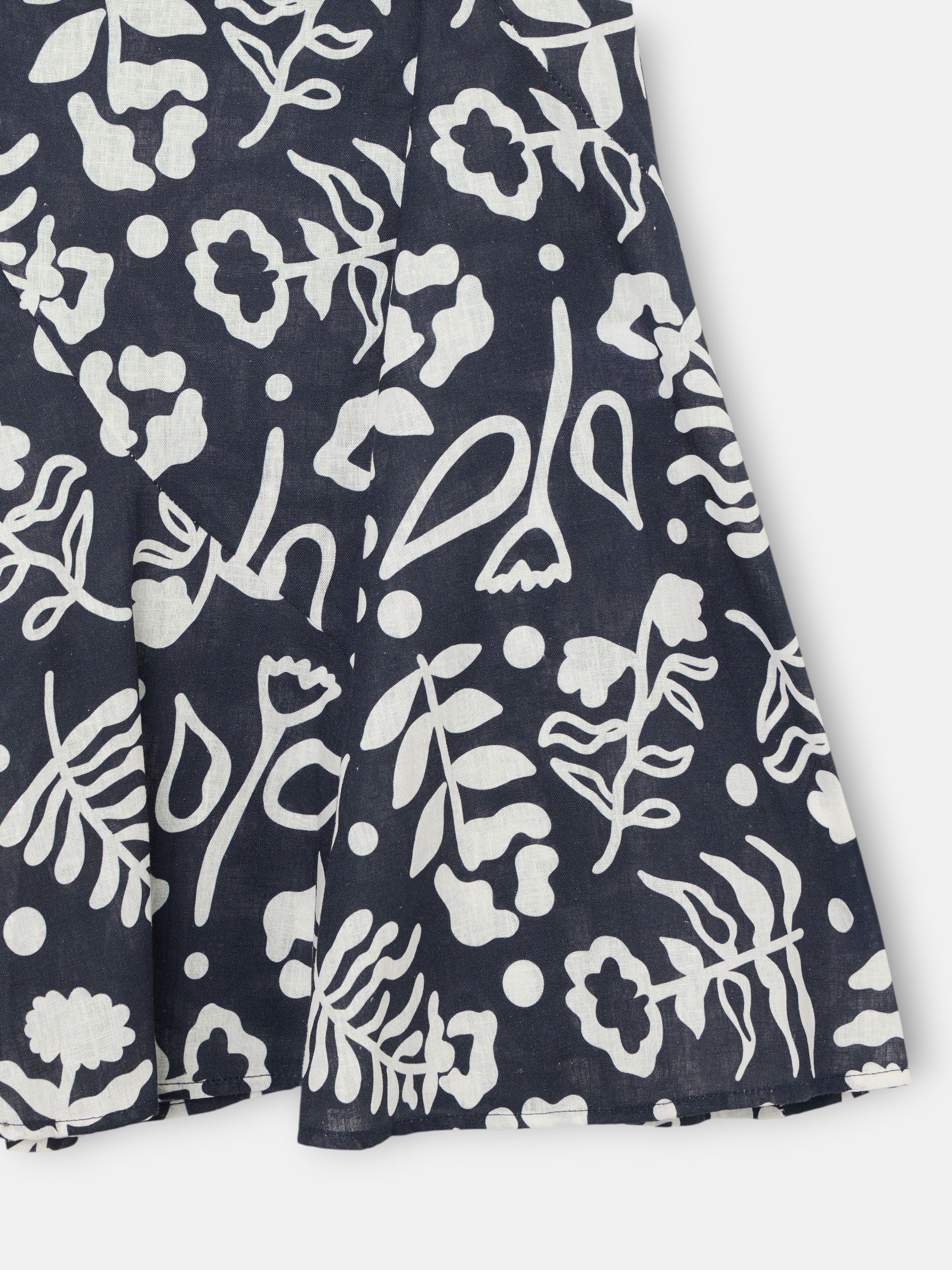 Flowy skirt with navy print ruffles