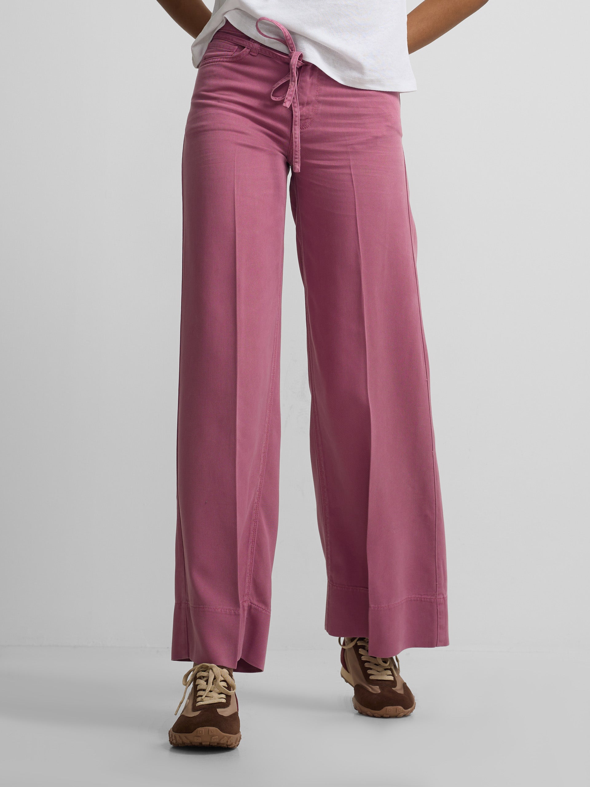 Raspberry drawstring denim trousers
