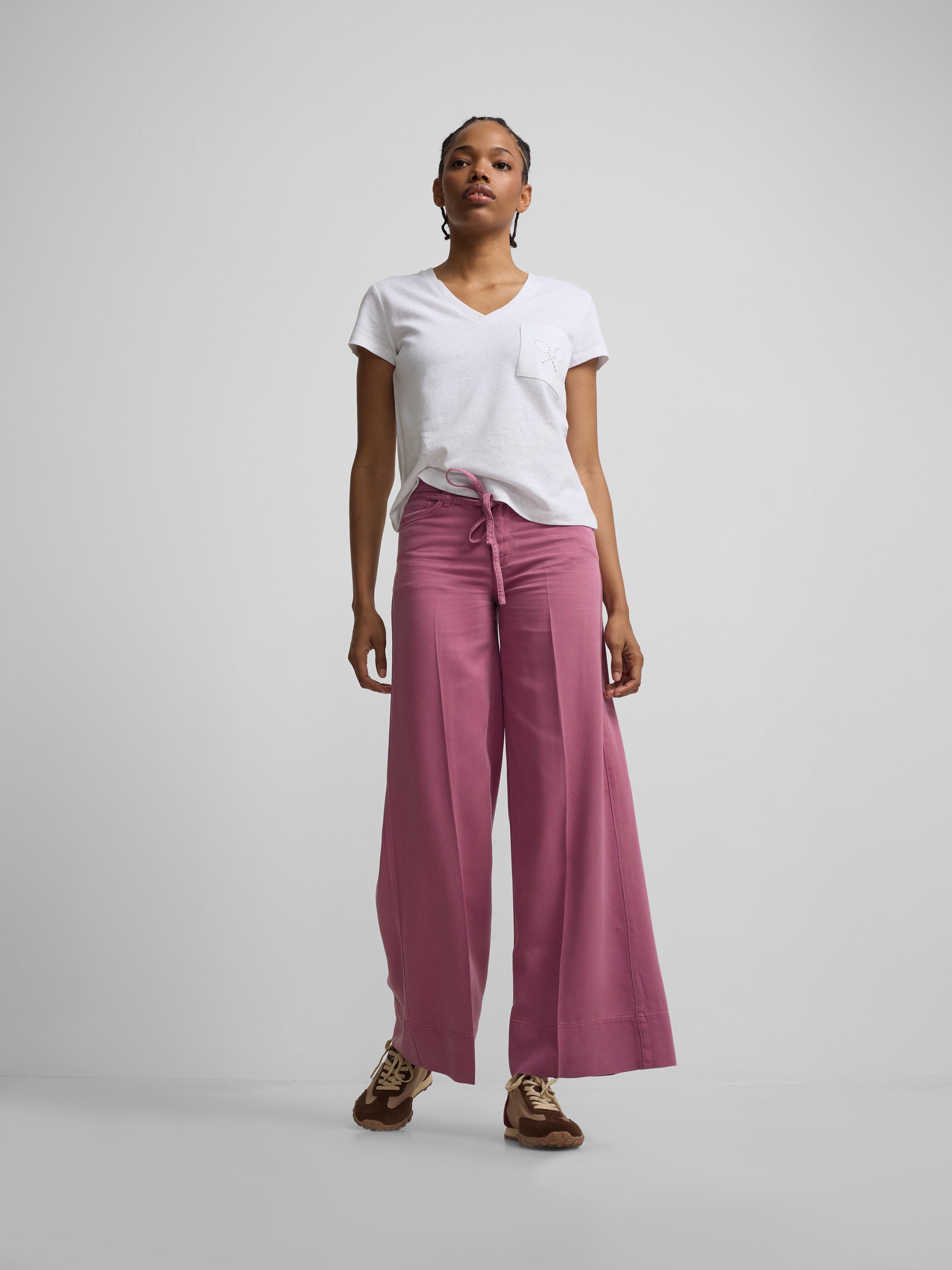Raspberry drawstring denim trousers
