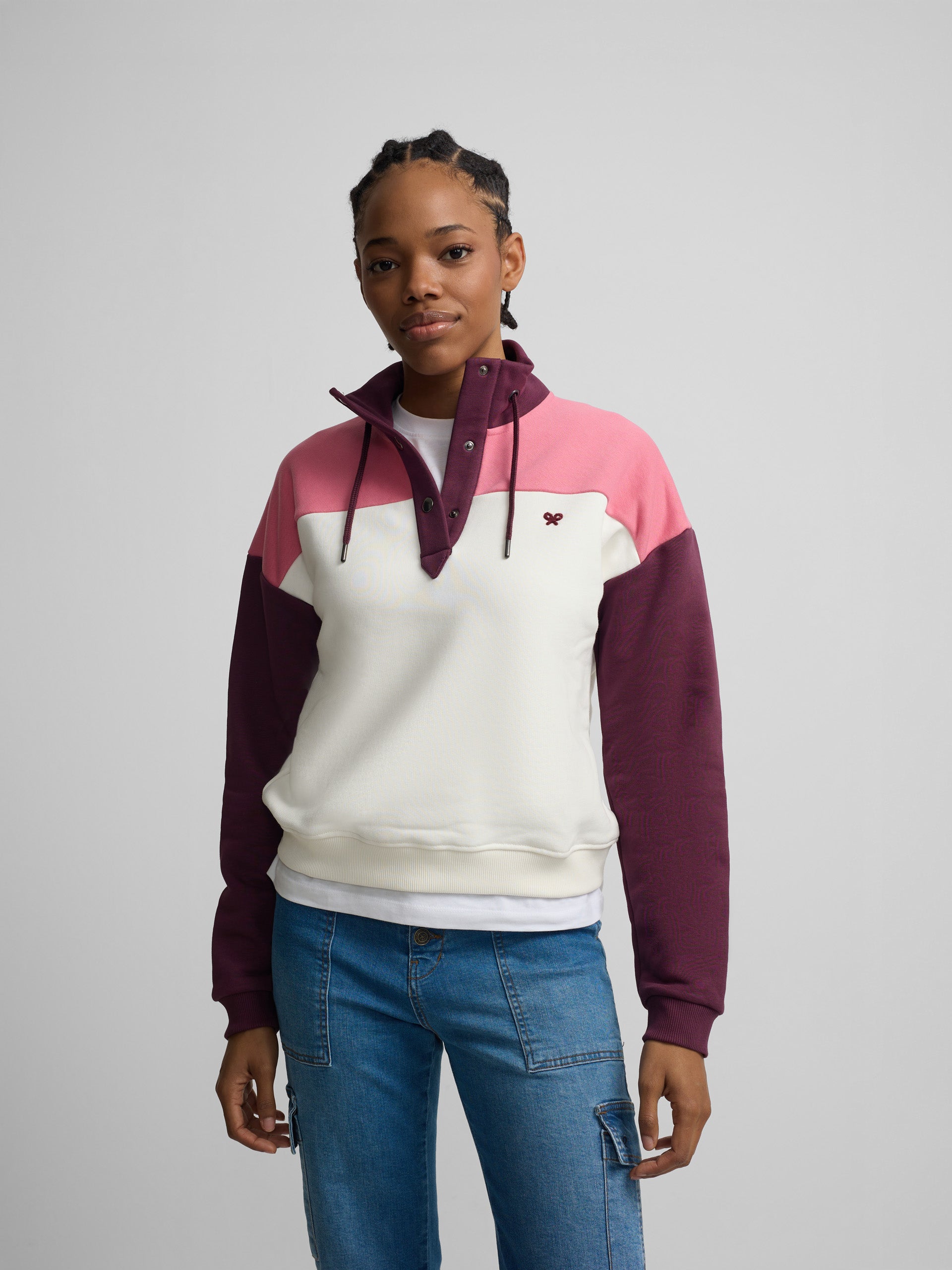 Sweat-shirt femme col à boutons roses