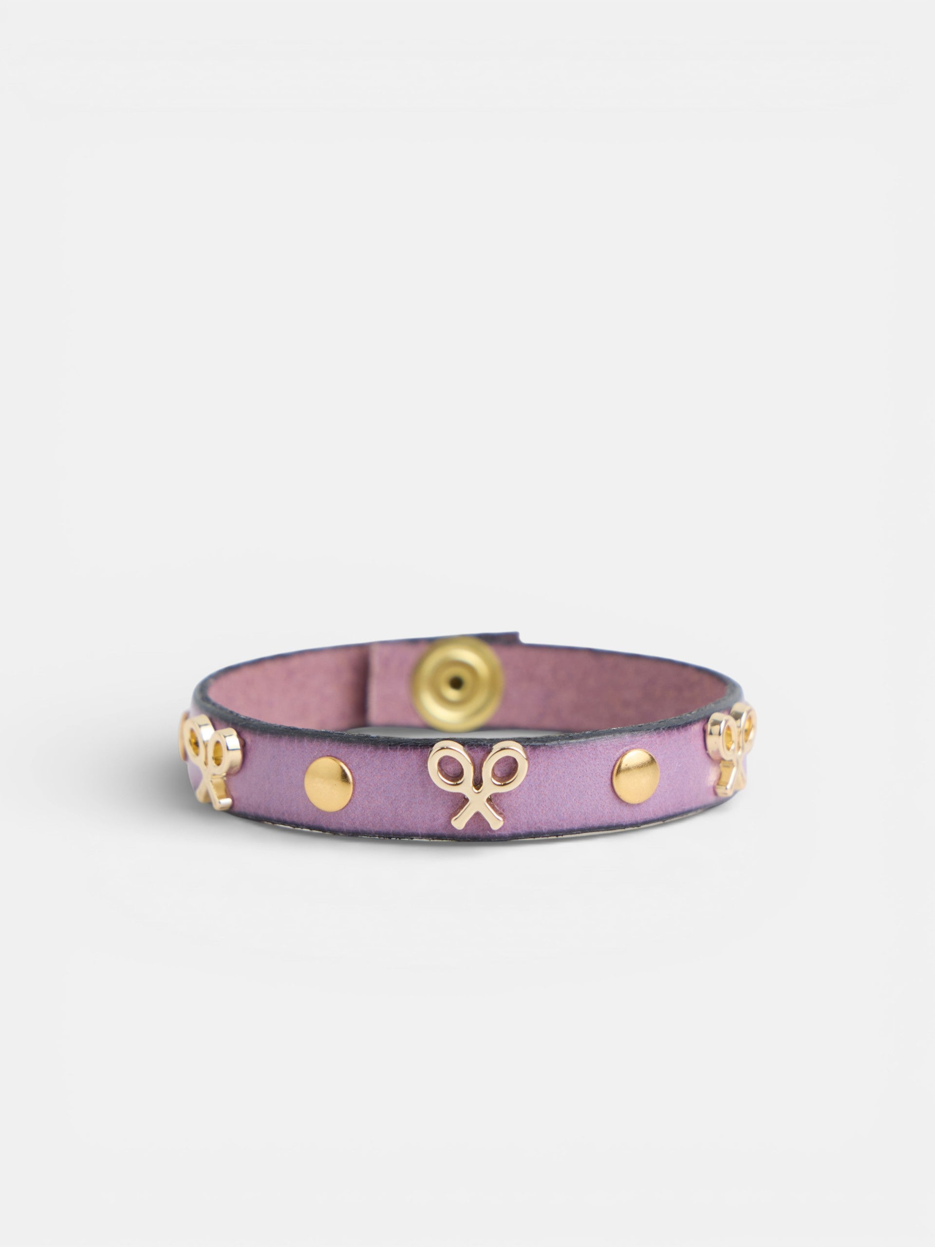 Leather bracelet with logo and mauve studs