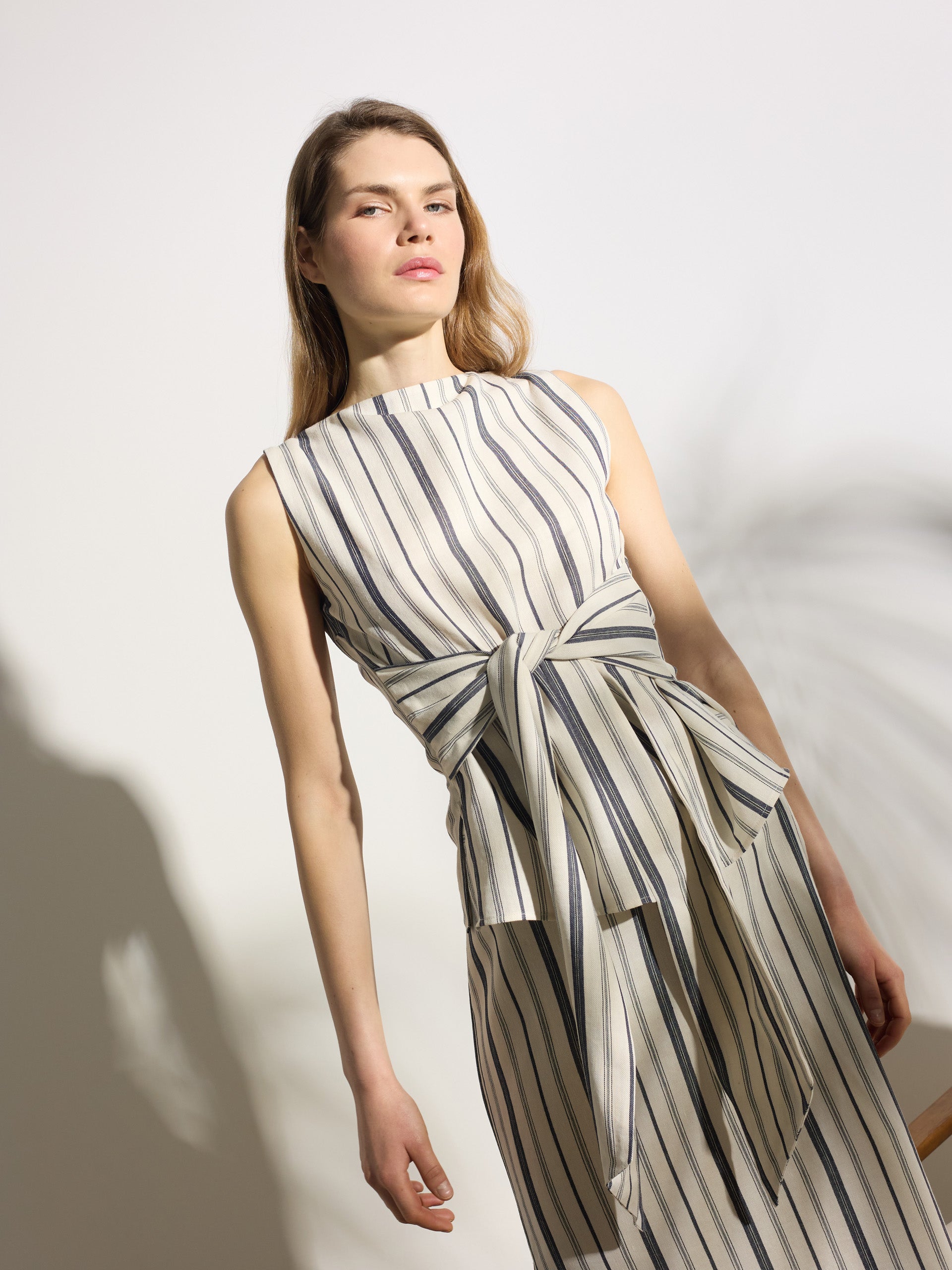 Jupe midi unique à rayures bleu et beige