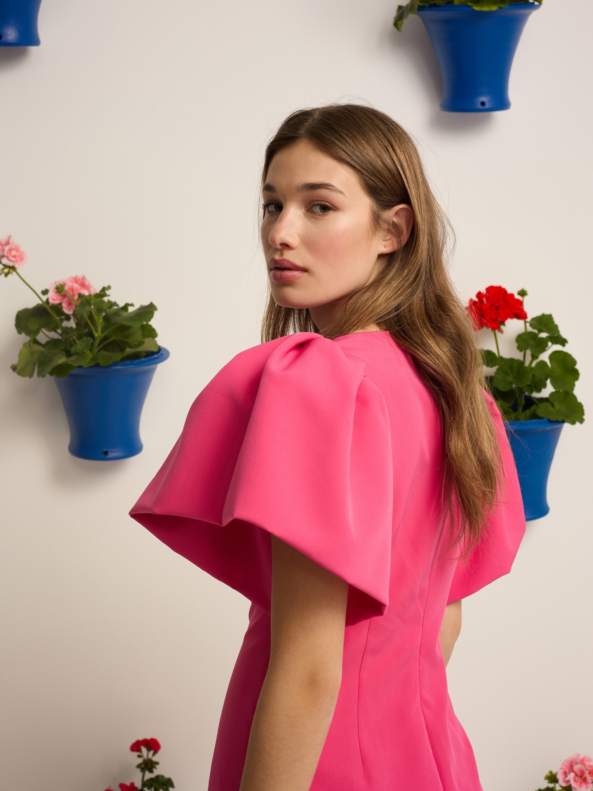 Vestido event collection midi manga abullonada rosa