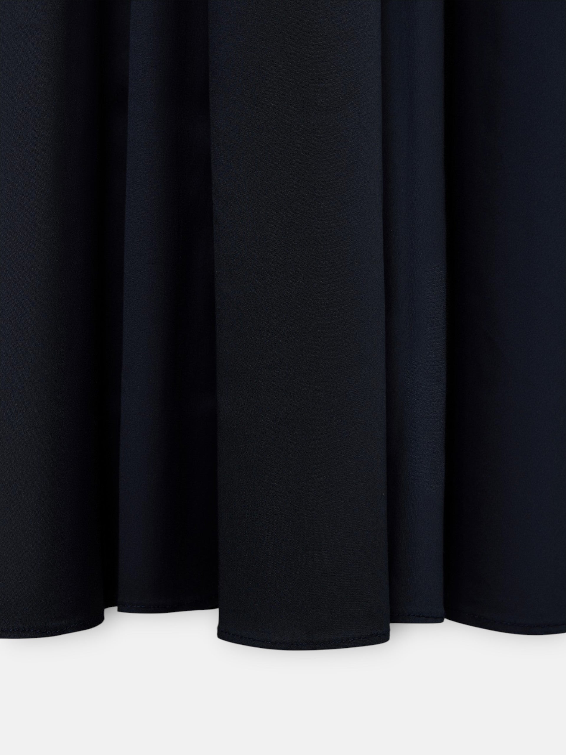Vestido camisero único azul-marinho e branco