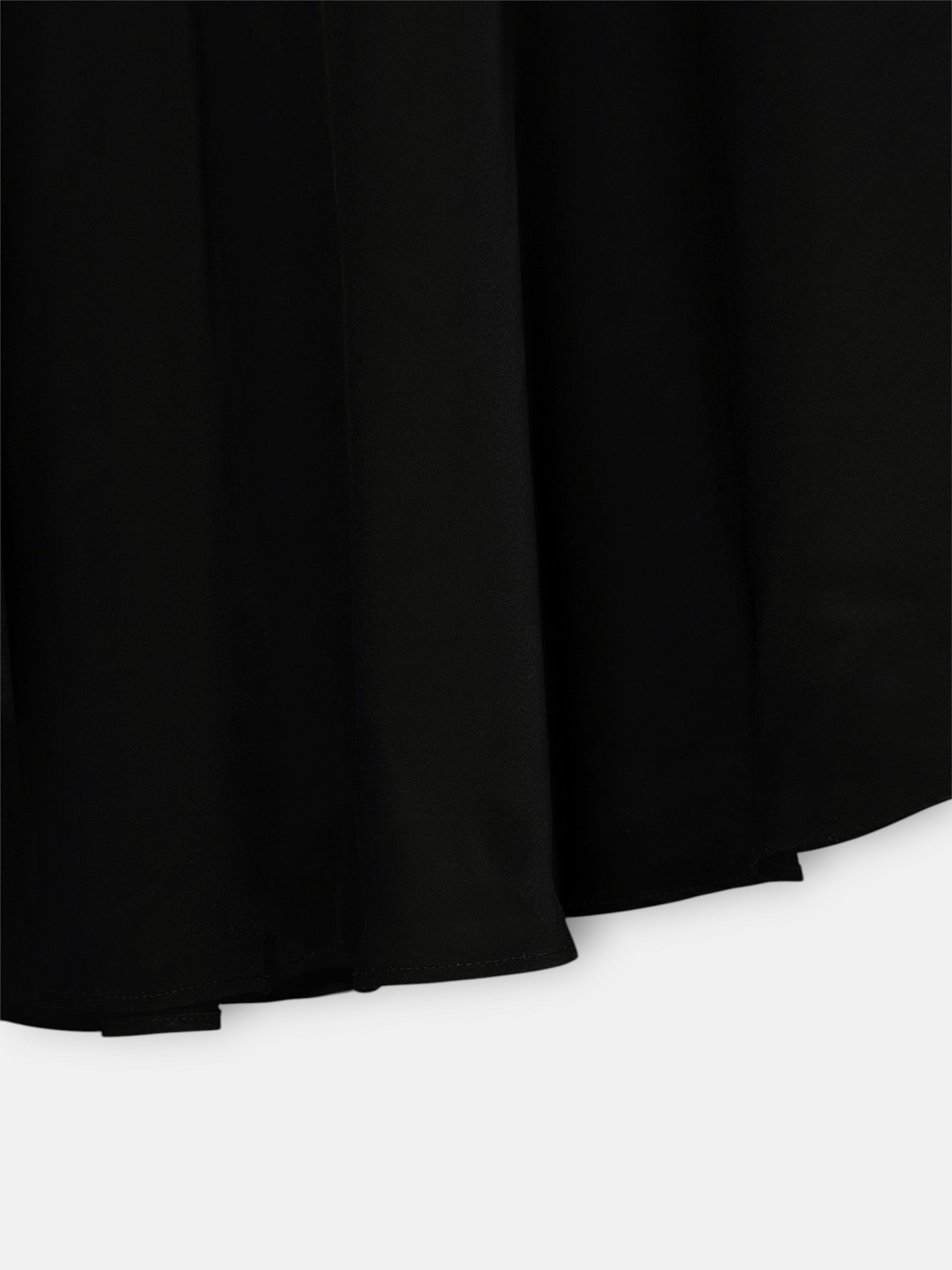 Vestido CaprilexSilbon manga asimétrica organza
