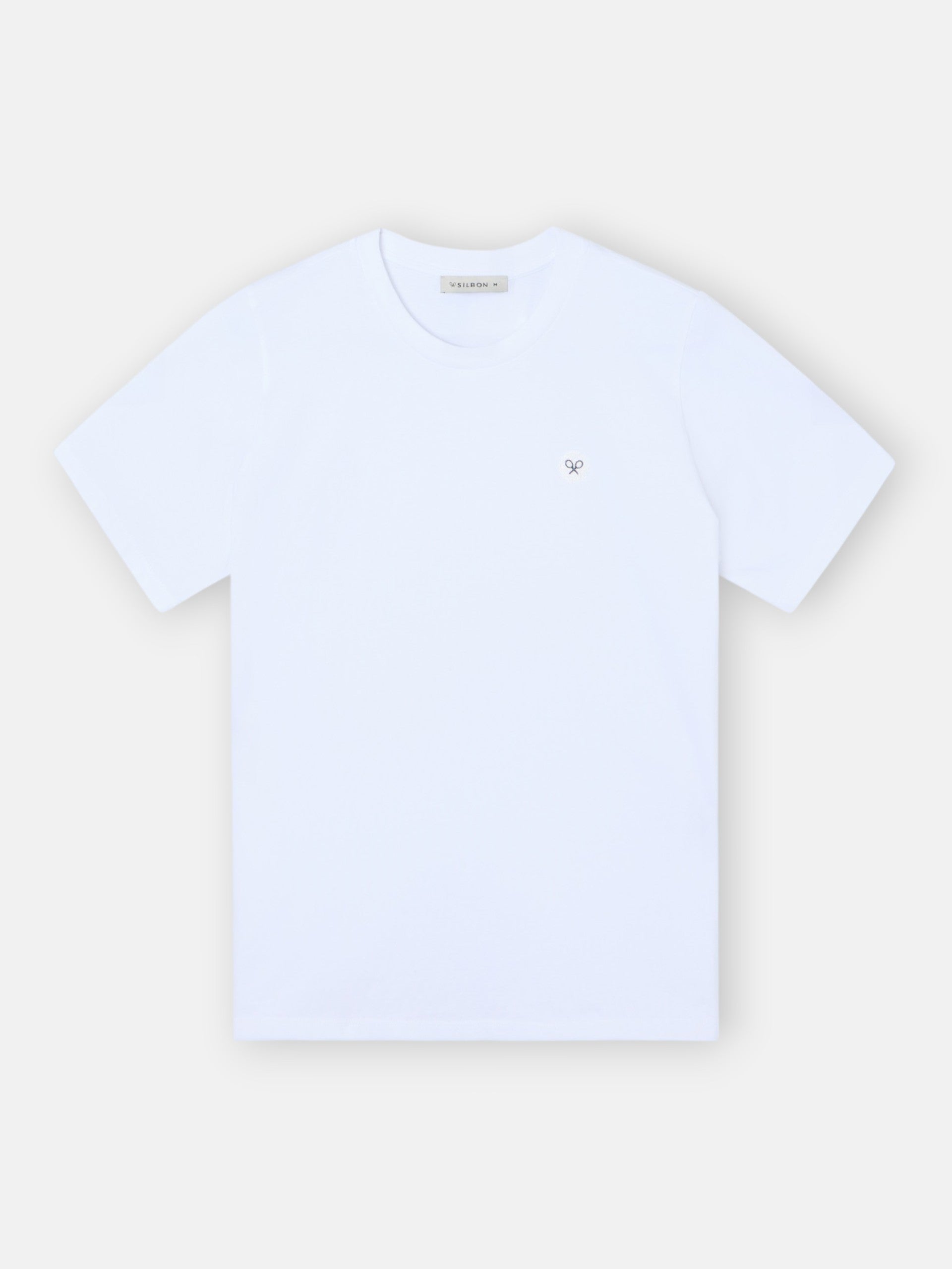 Camiseta branca de mulher com aplicação de cristal