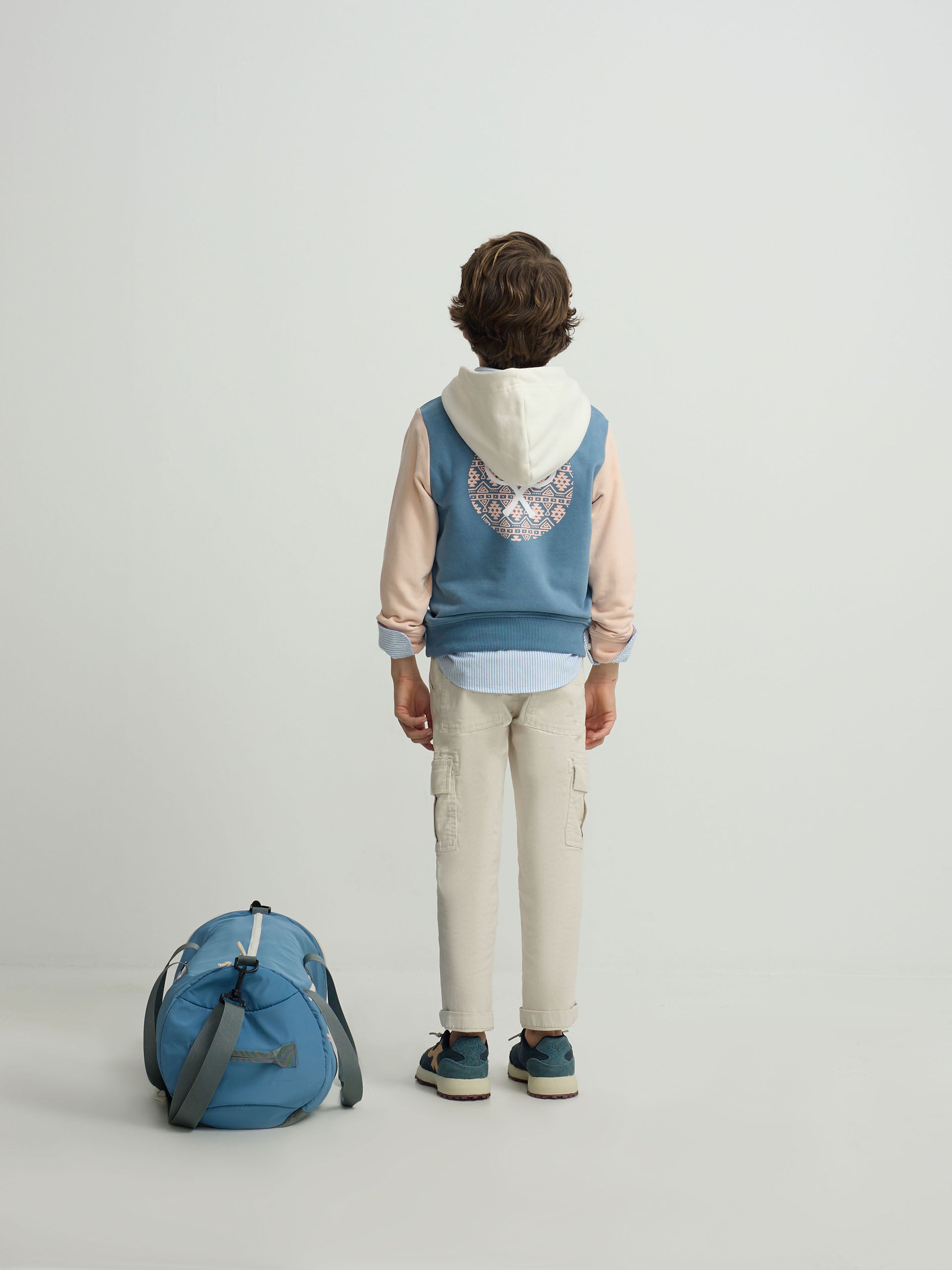 Kids hoodie with ethnic racket print in blue