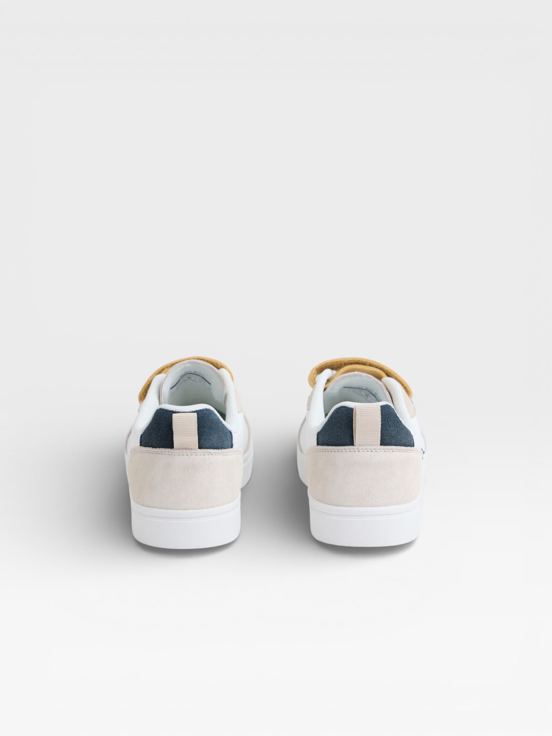 Zapatilla kids velcro multicolor crema