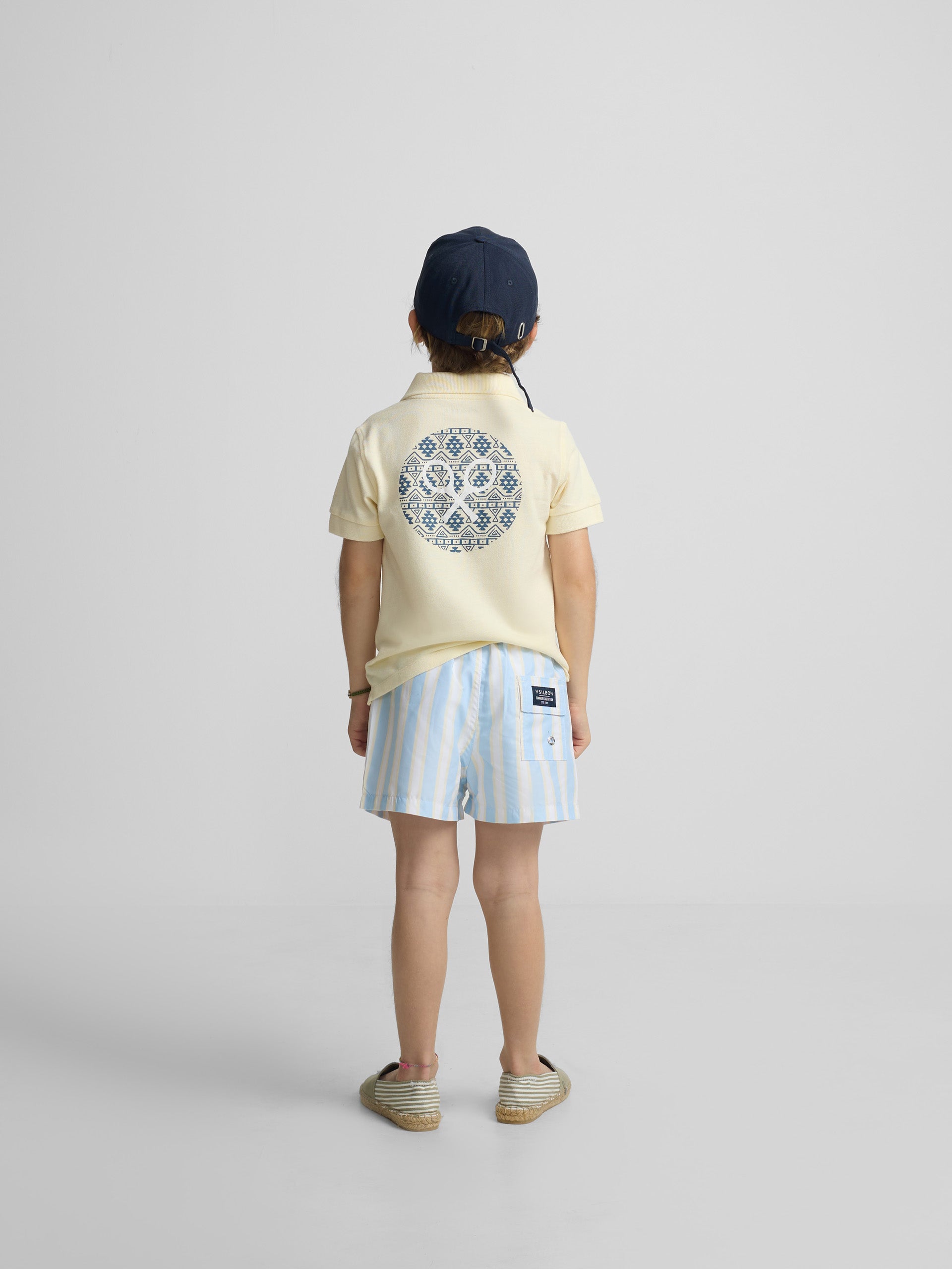 Maillot de bain enfant à larges rayures jaune et bleu