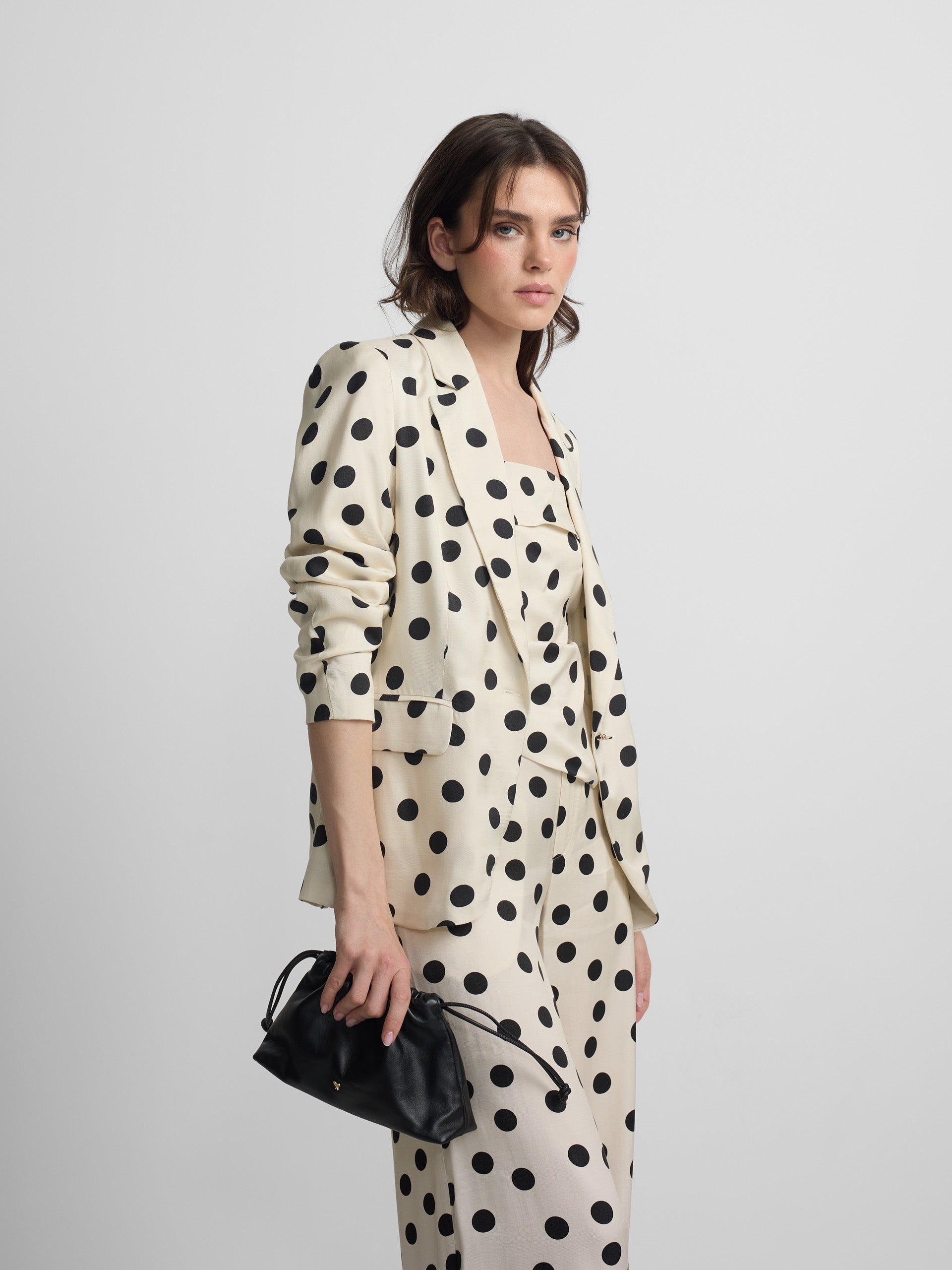 Blazer com lapelas de bolinhas preto