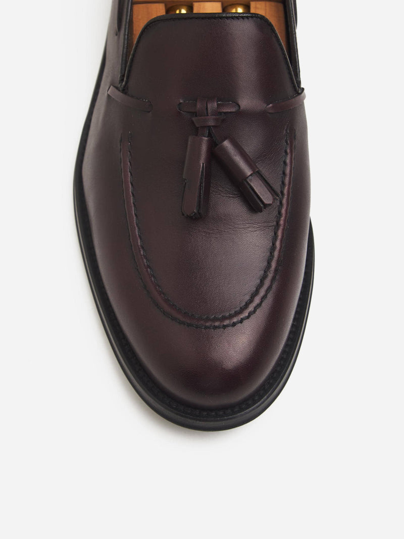 Zapato vestir borlas burdeos mate