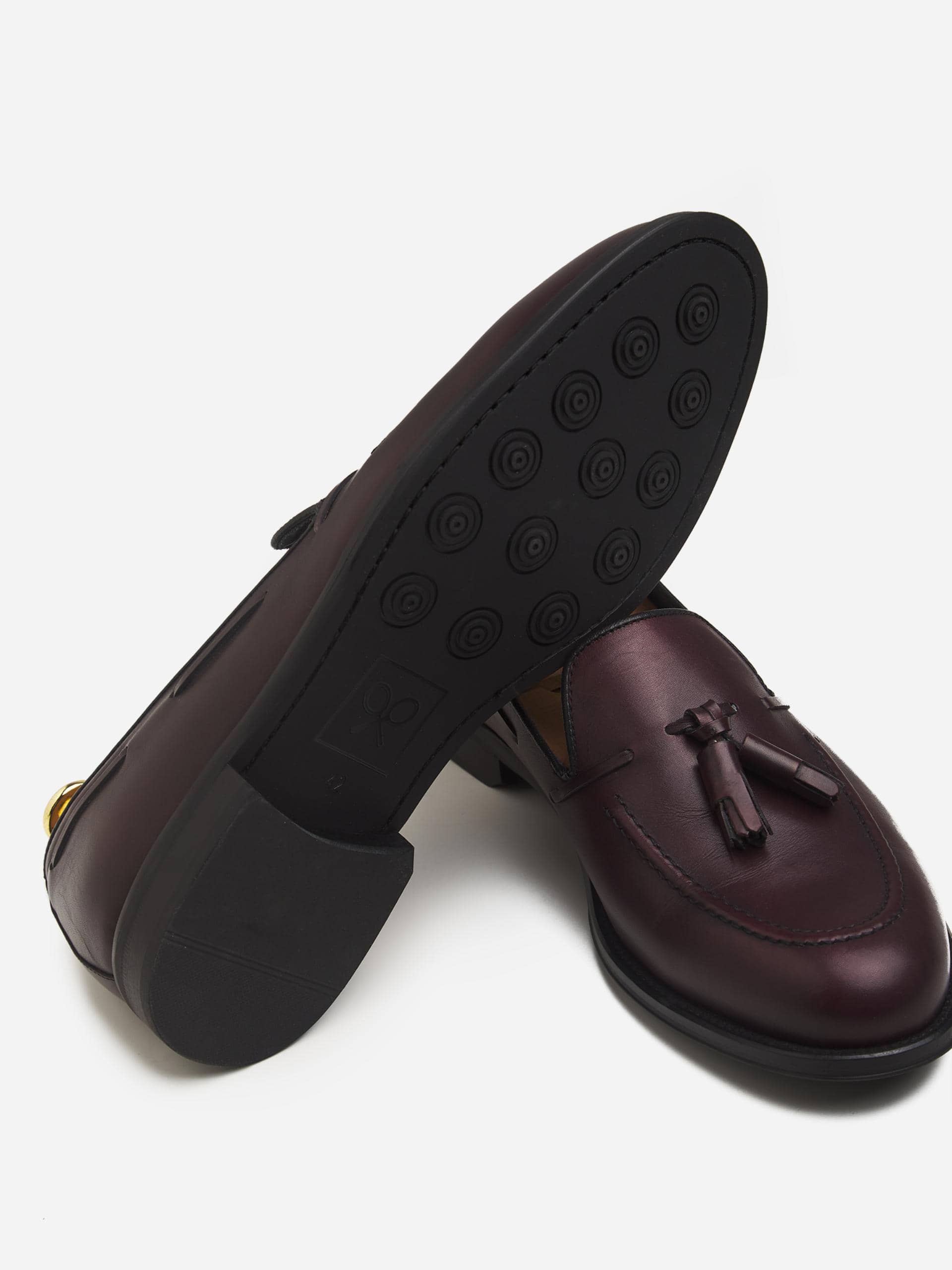 Zapato vestir borlas burdeos mate