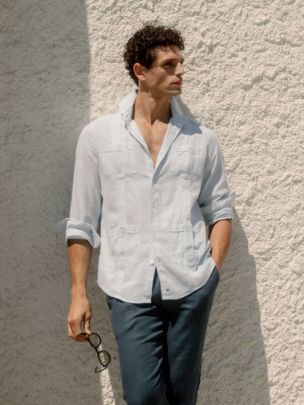 Guayabera sport en lin rayé bleu ciel