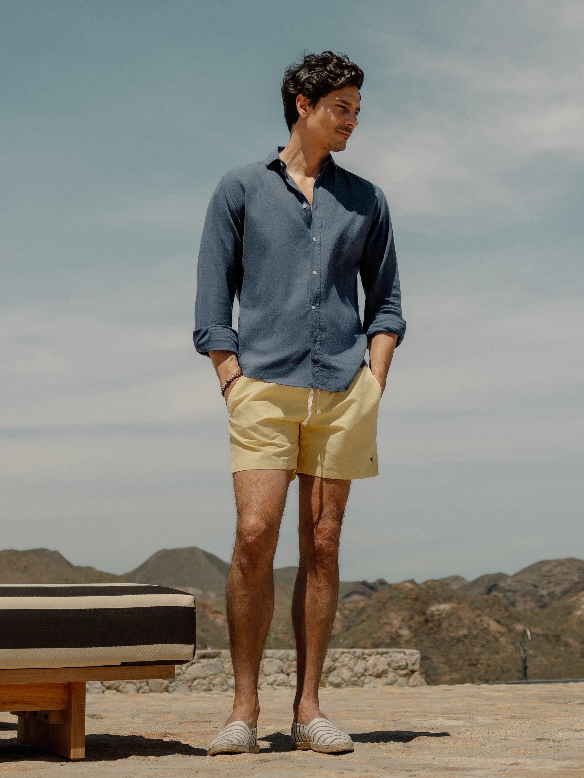 Bañador liso amarillo