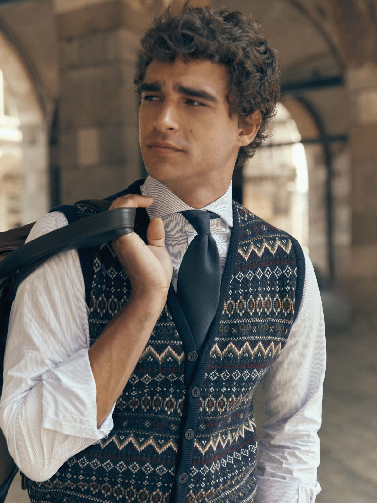 Gilet en maille jacquard unique bleu marine