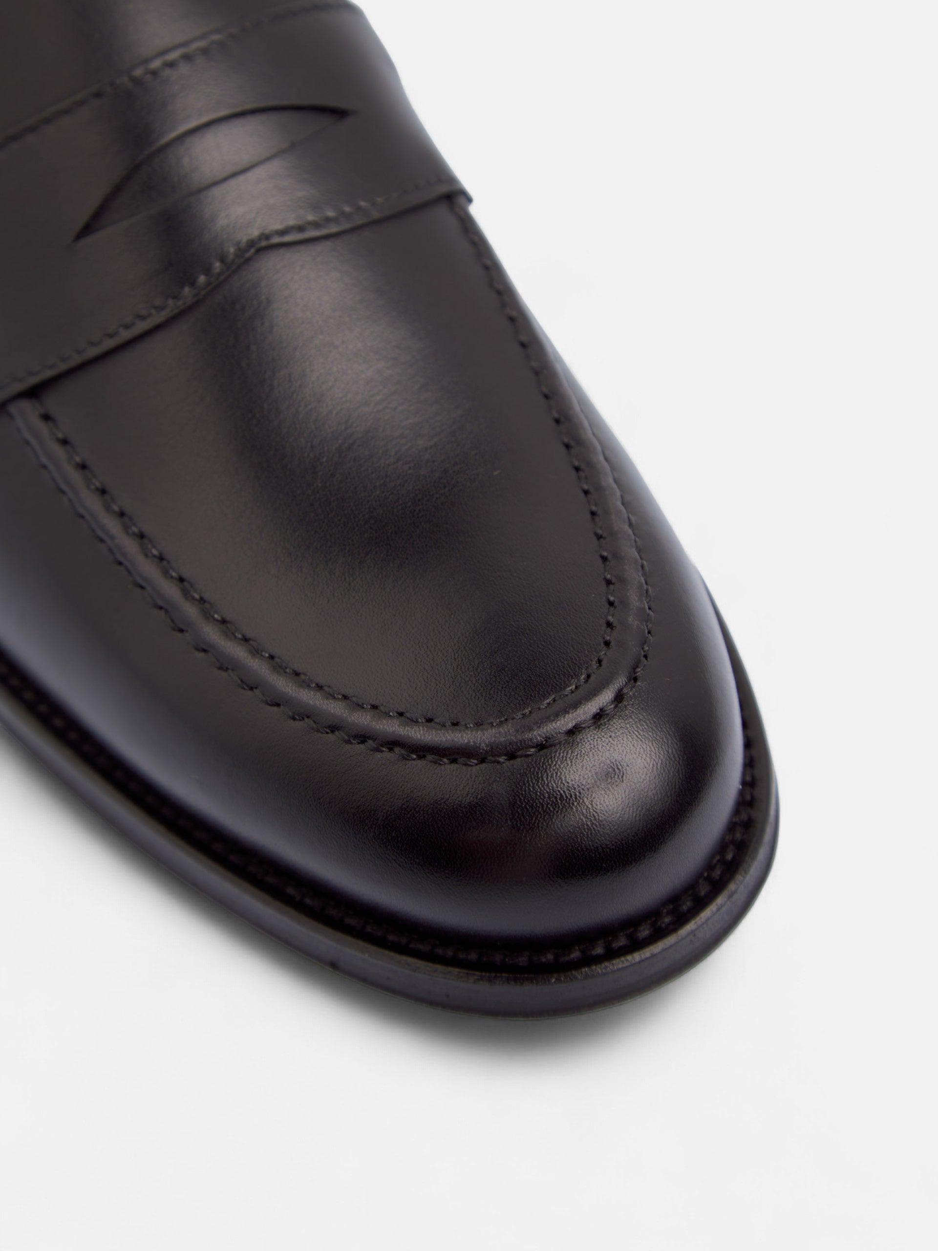 Zapato penny piel negro