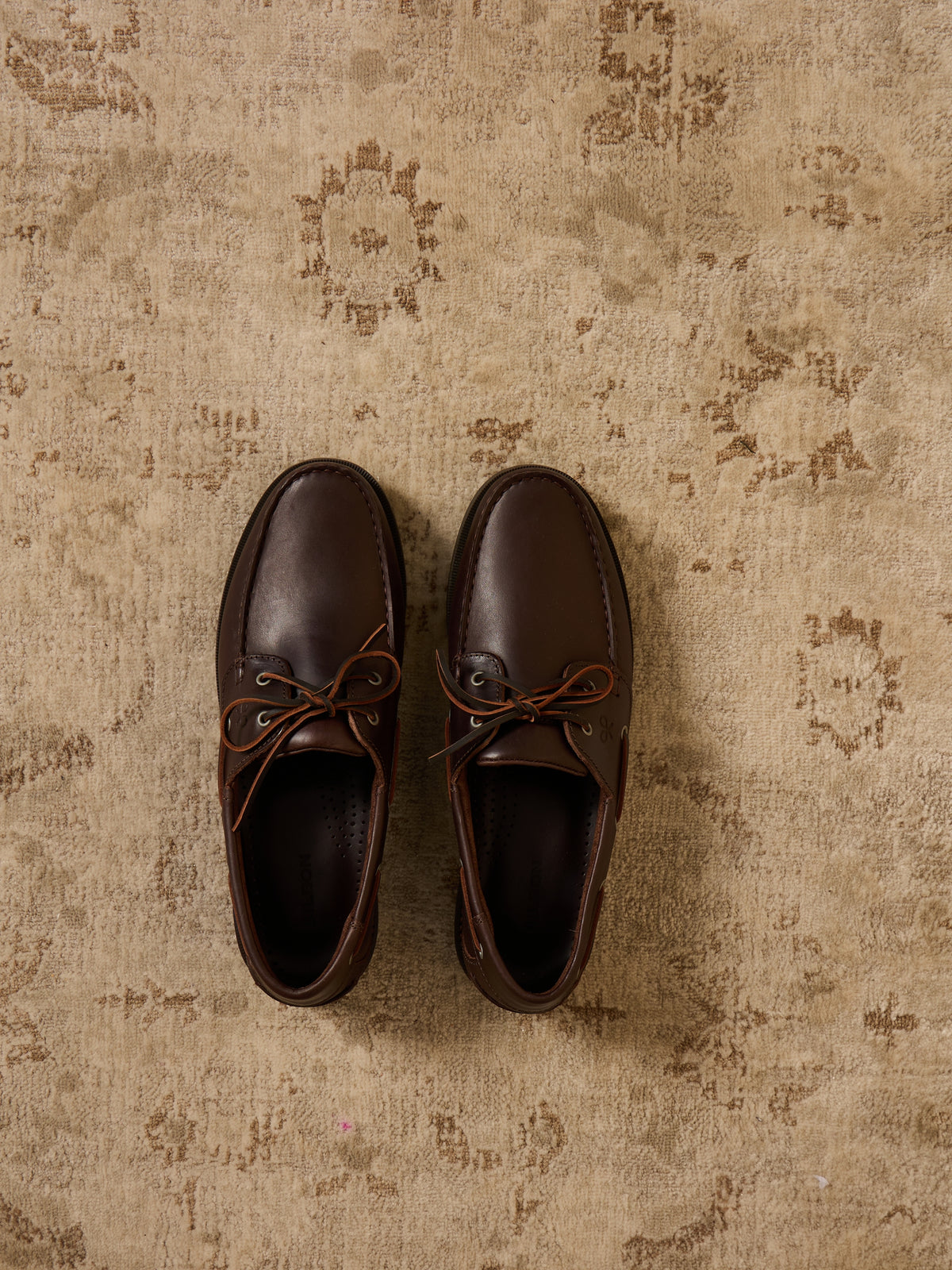 Zapato nautico piel fino marron oscuro