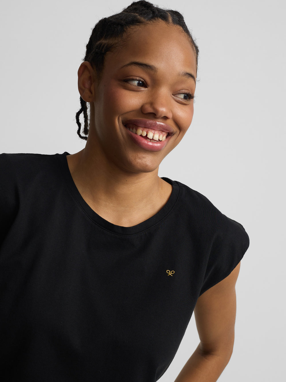Black woman sun t-shirt