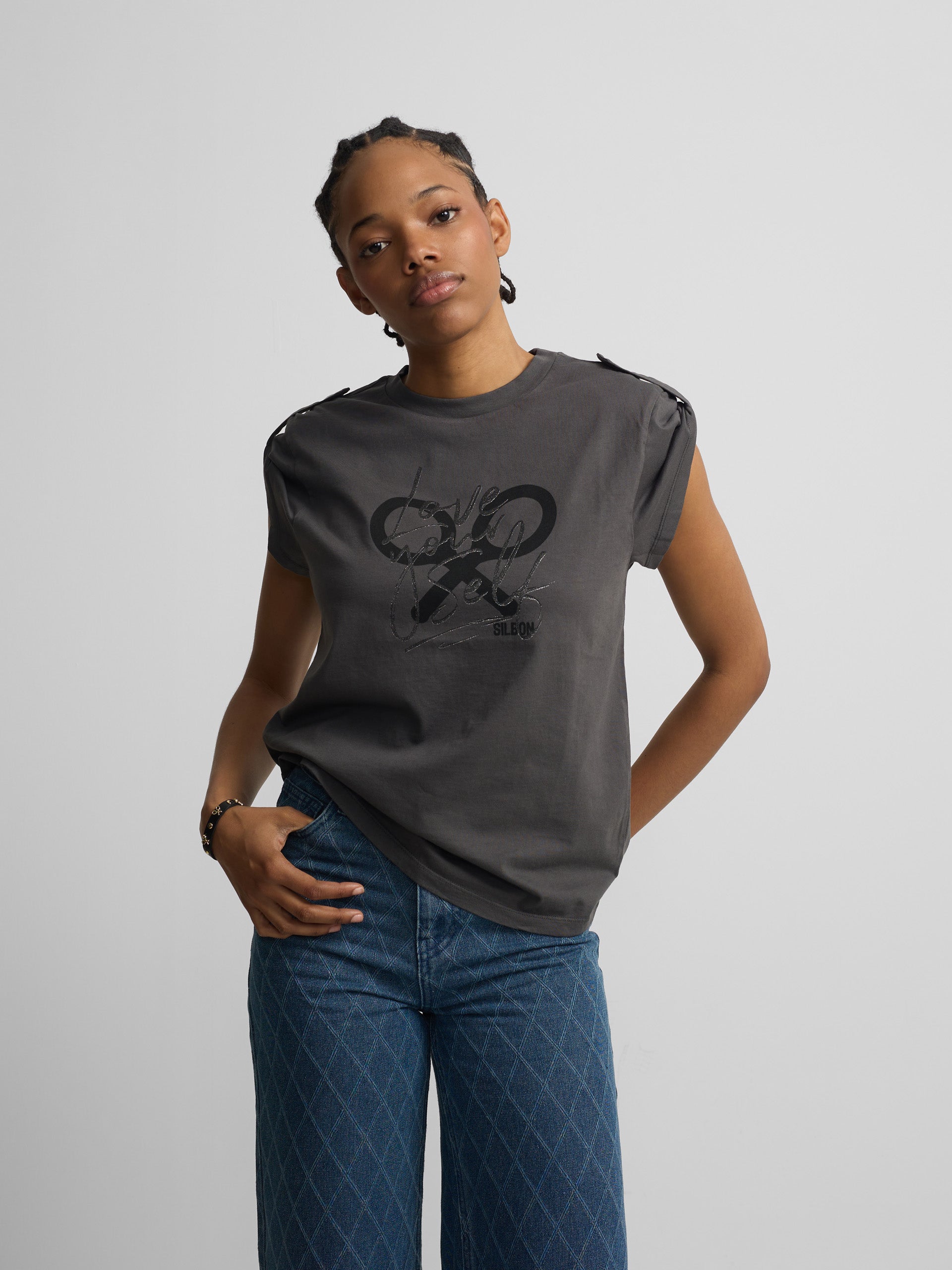 T-shirt femme manches retroussées noire