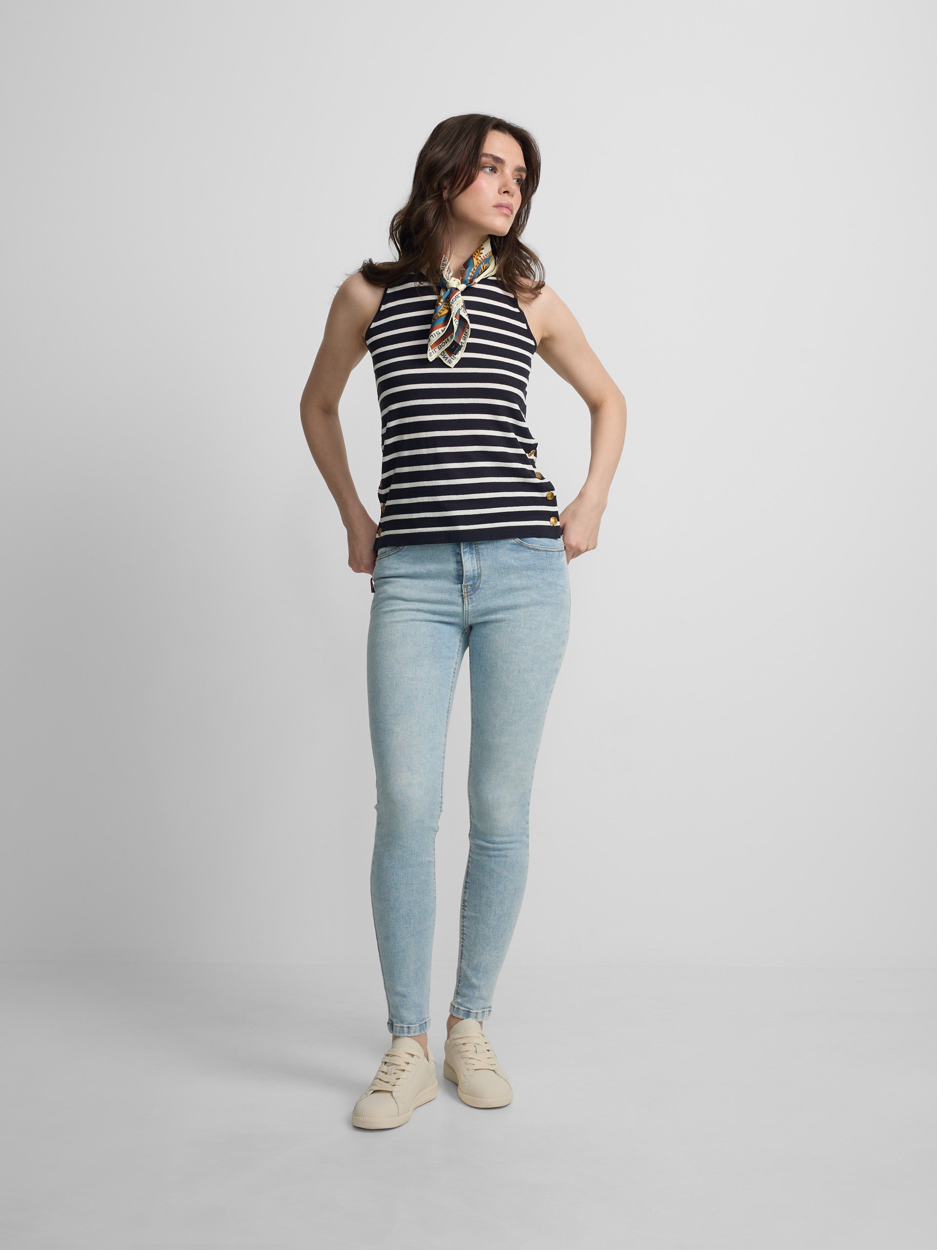 Pantalon femme slim fit denim clair