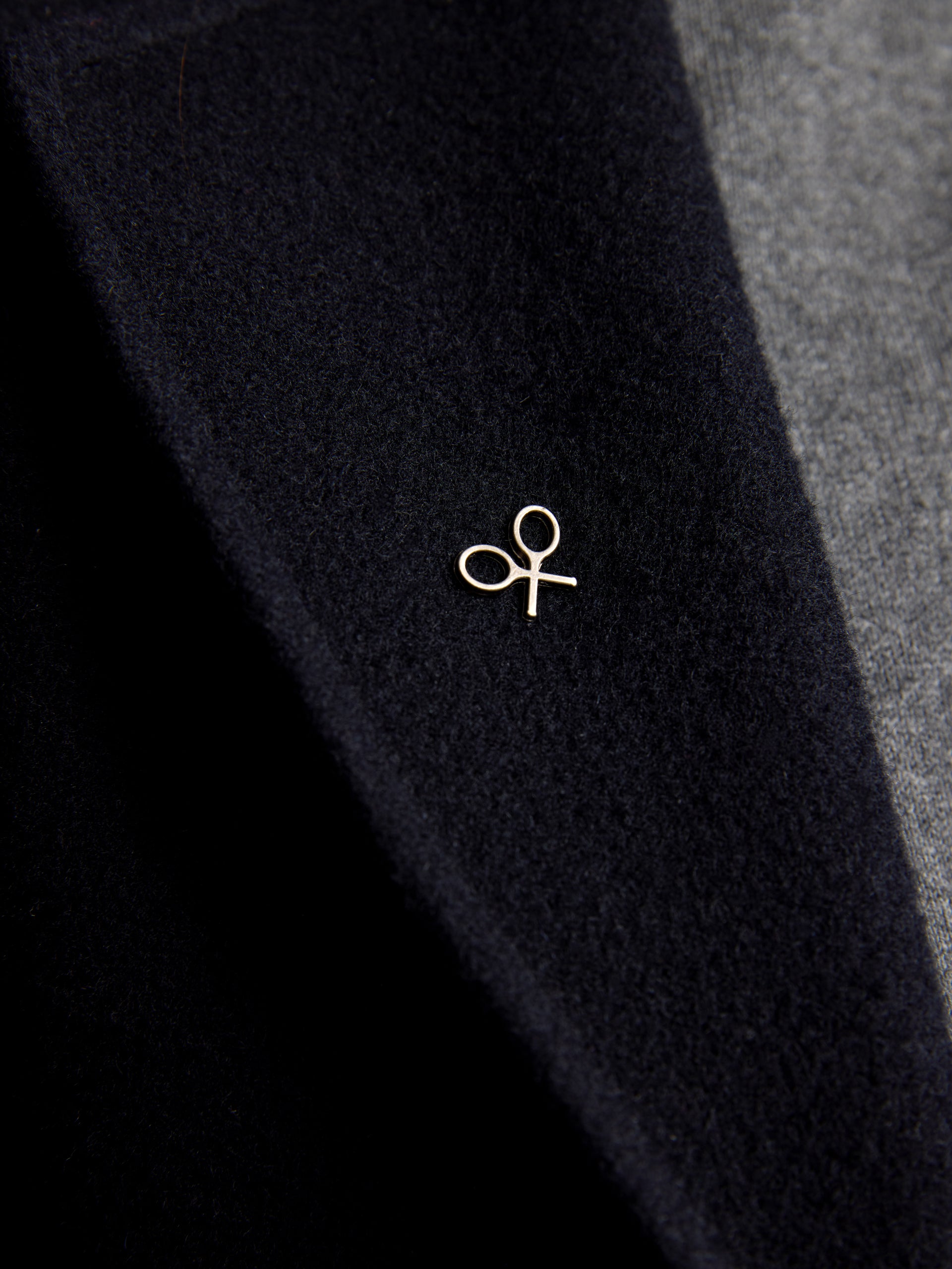 Racket pin