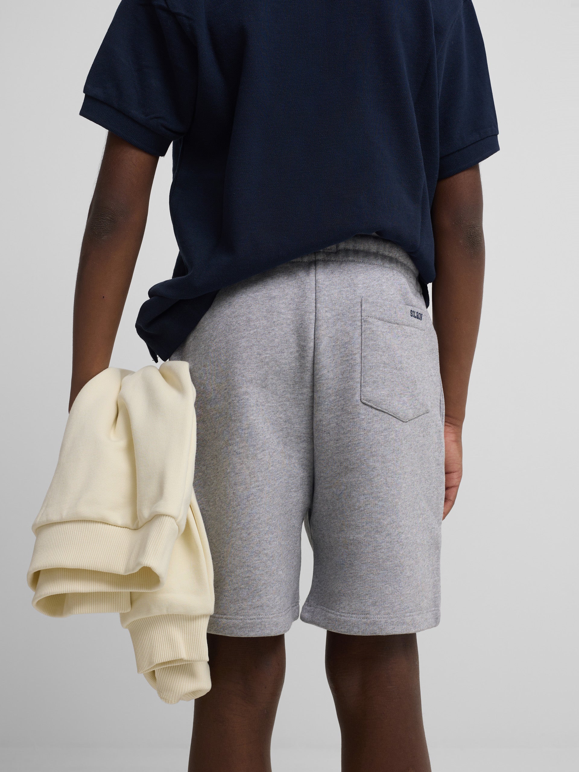 Bermuda de sport enfant grise