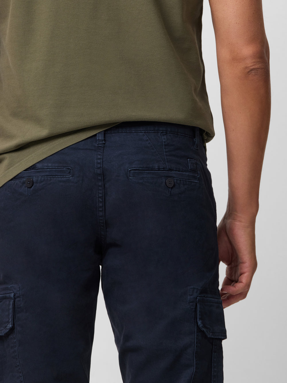 Pantalon cargo casual azul marino