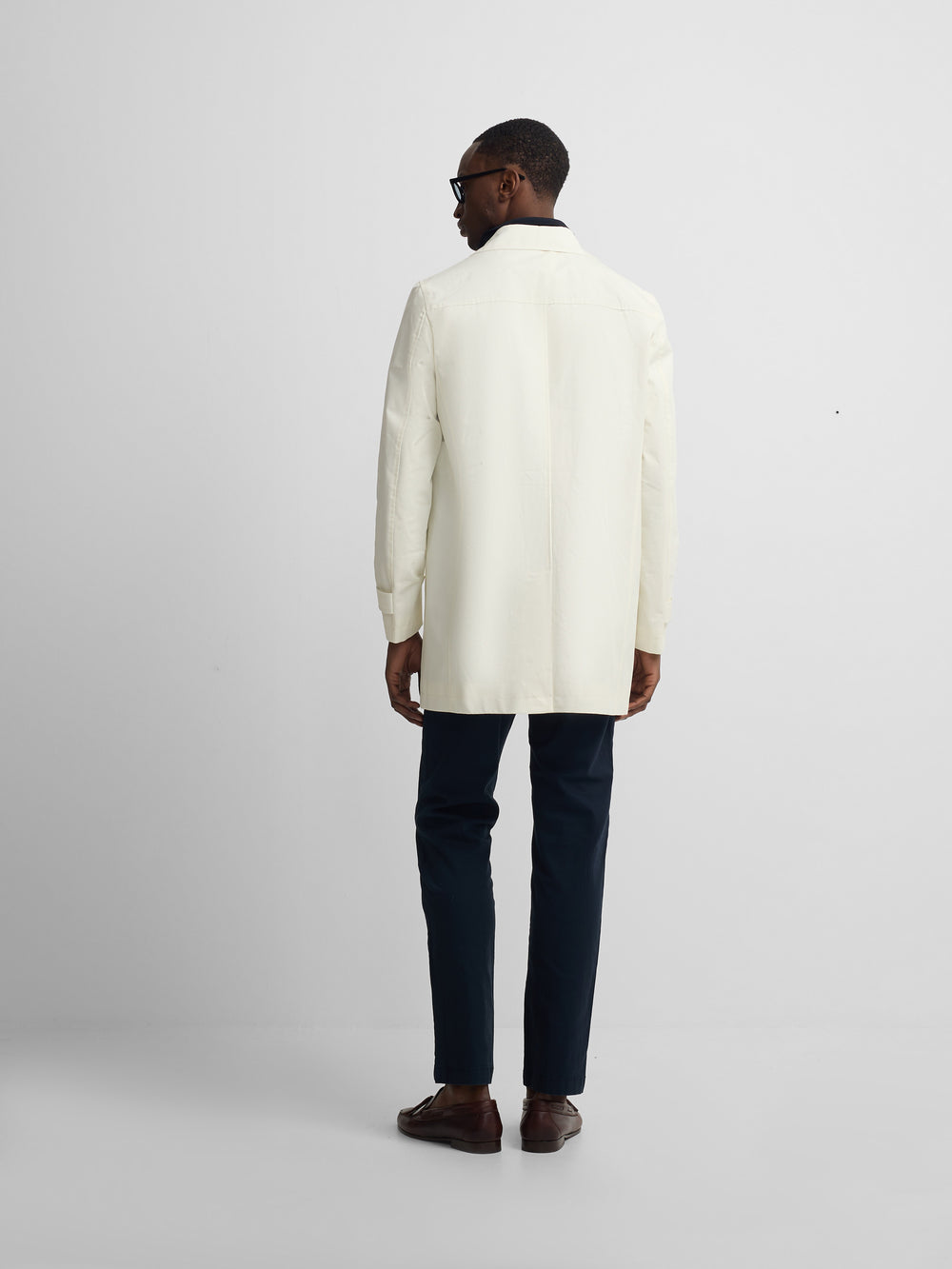 Gabardina corta beige