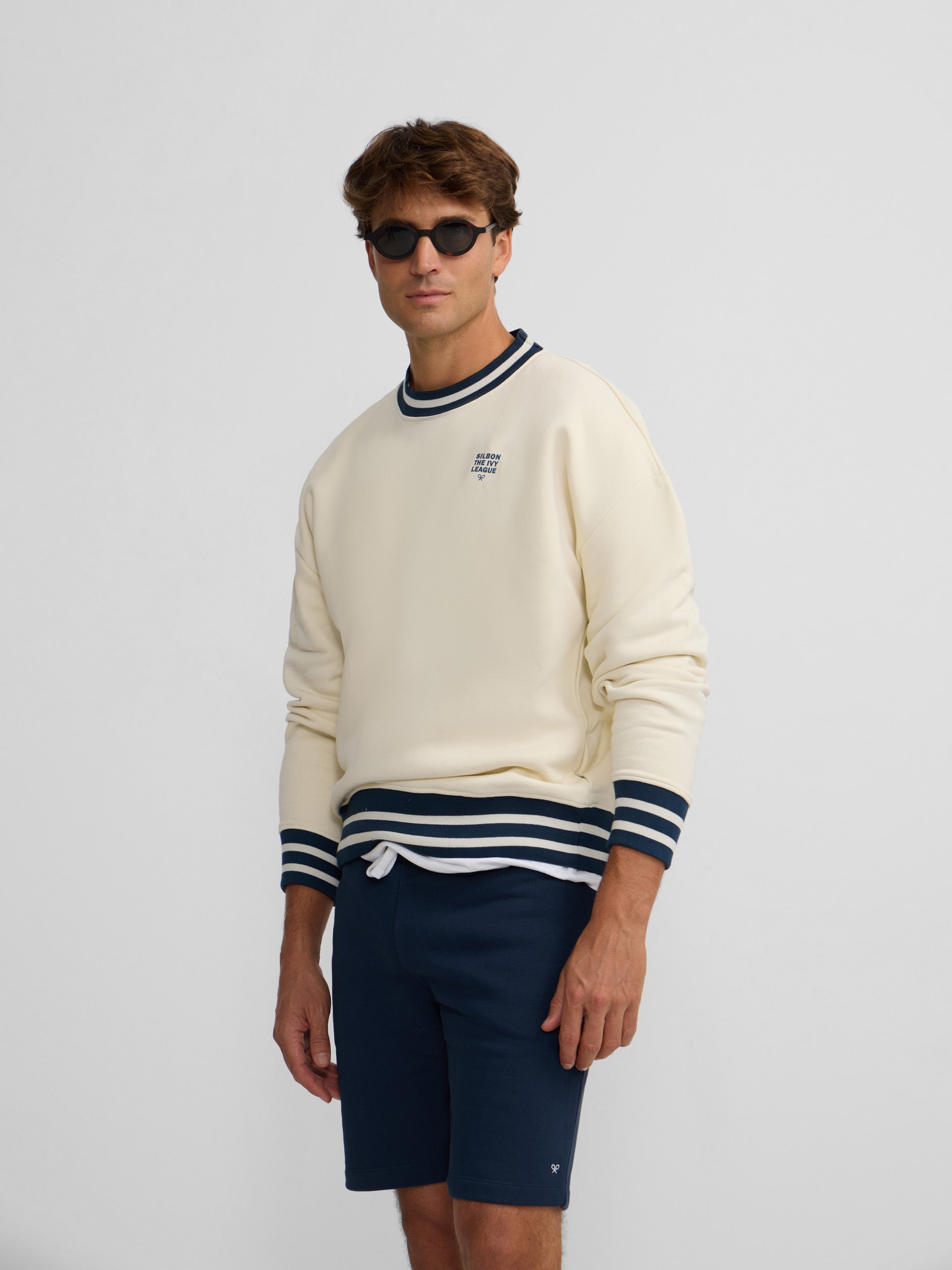 Navy blue sports Bermuda shorts