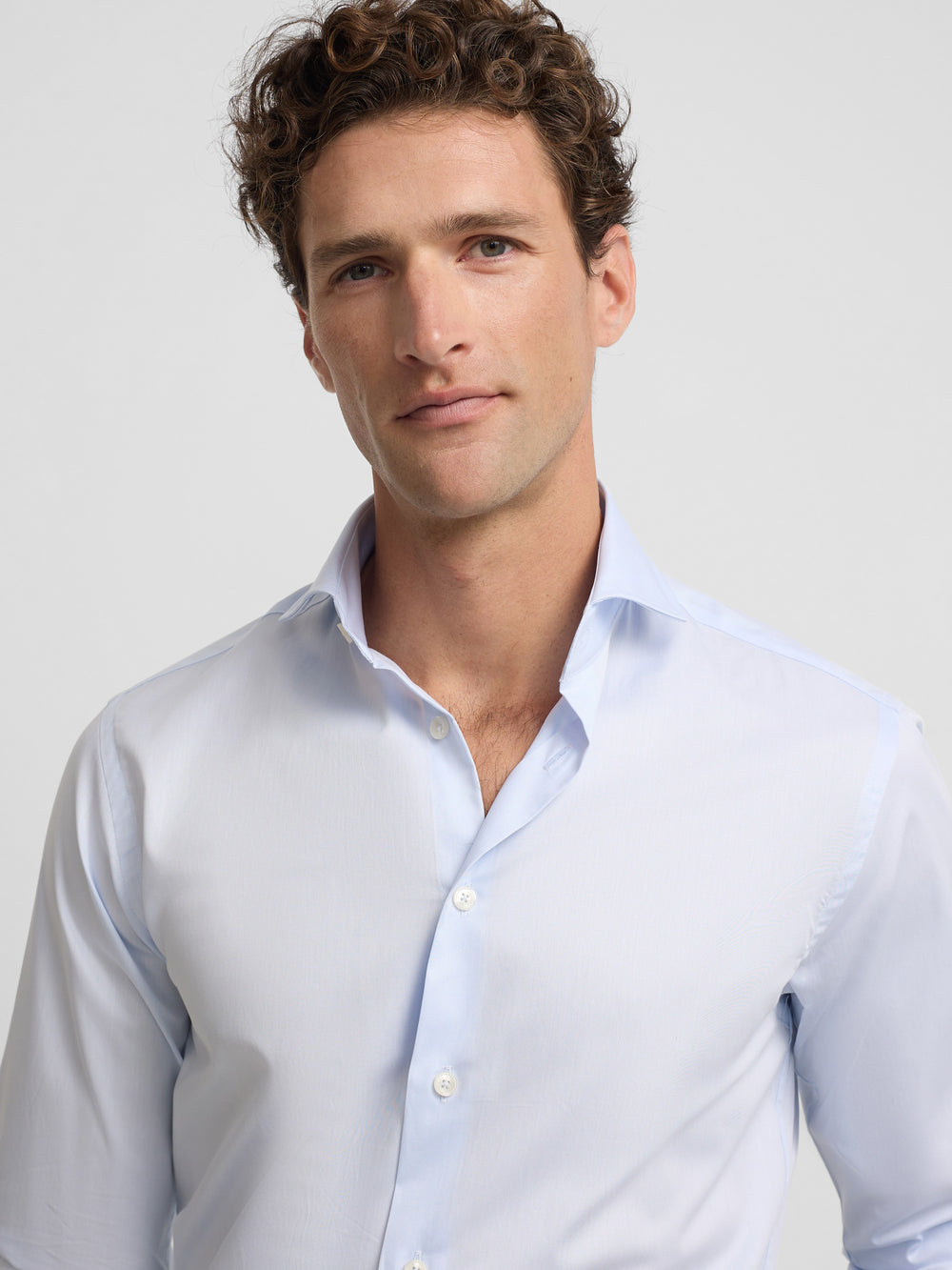Camisa vestir puño simple celeste clara