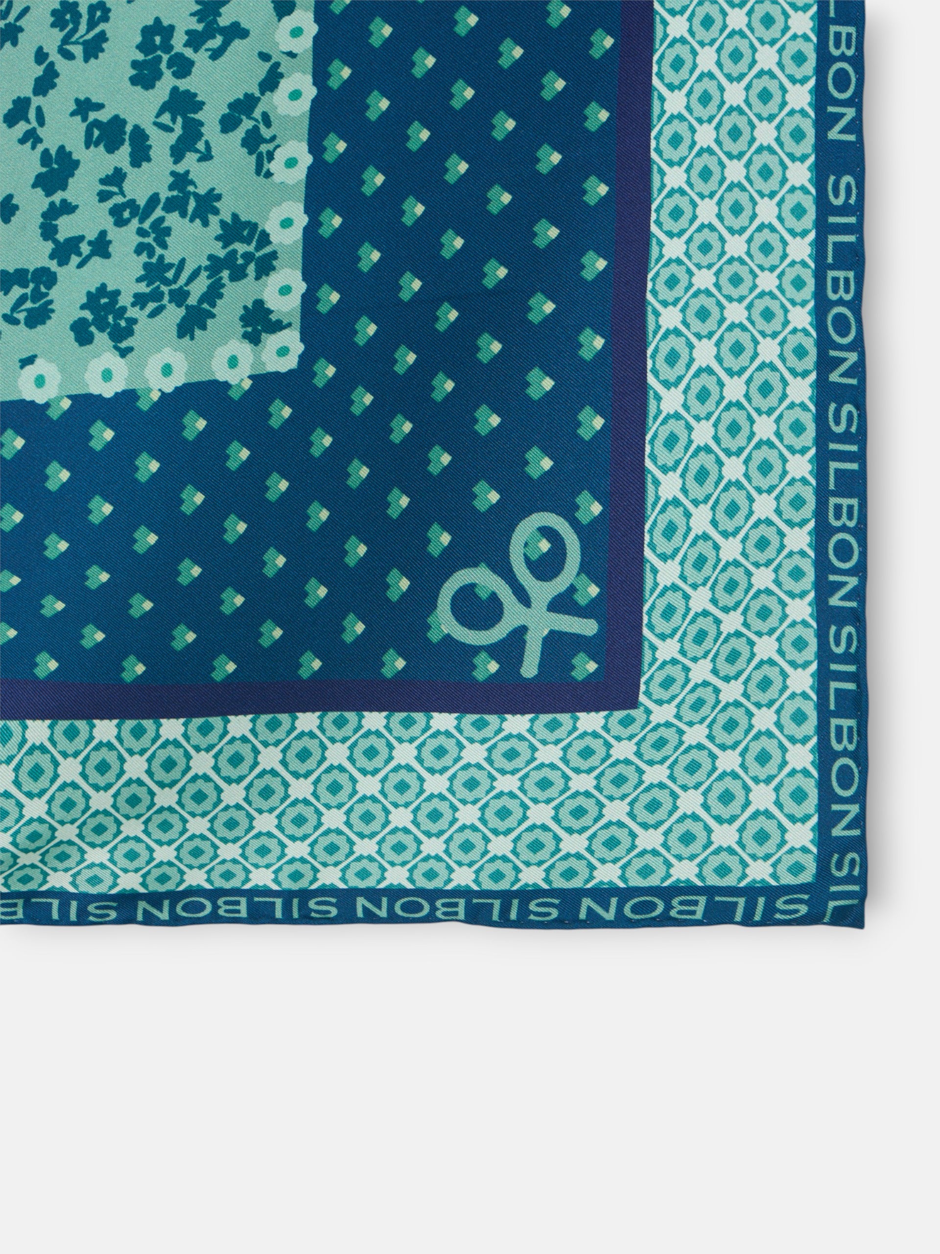 Pañuelo estampado verde
