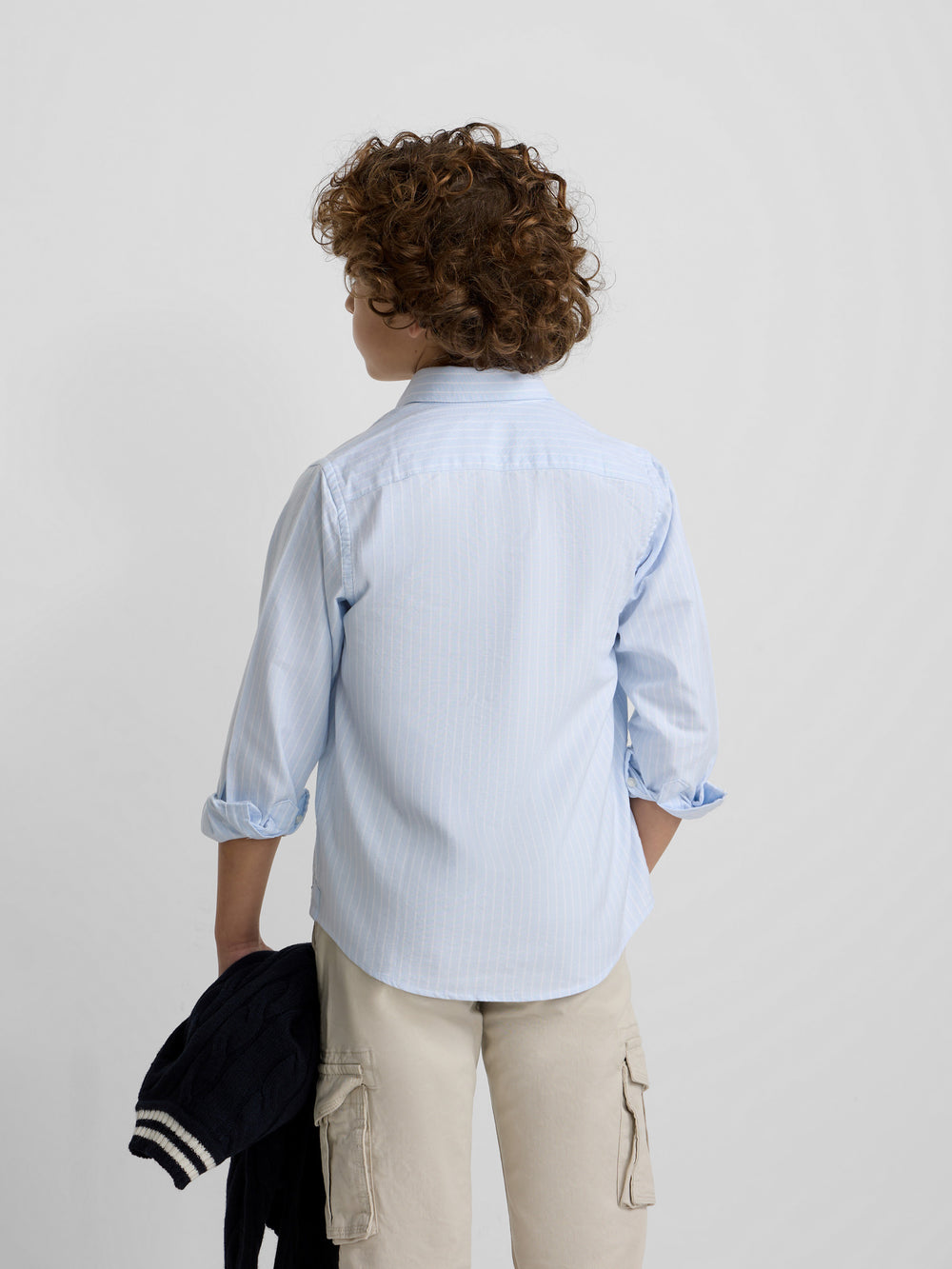 Chemise sport oxford enfant bleu ciel à fines rayures blanches