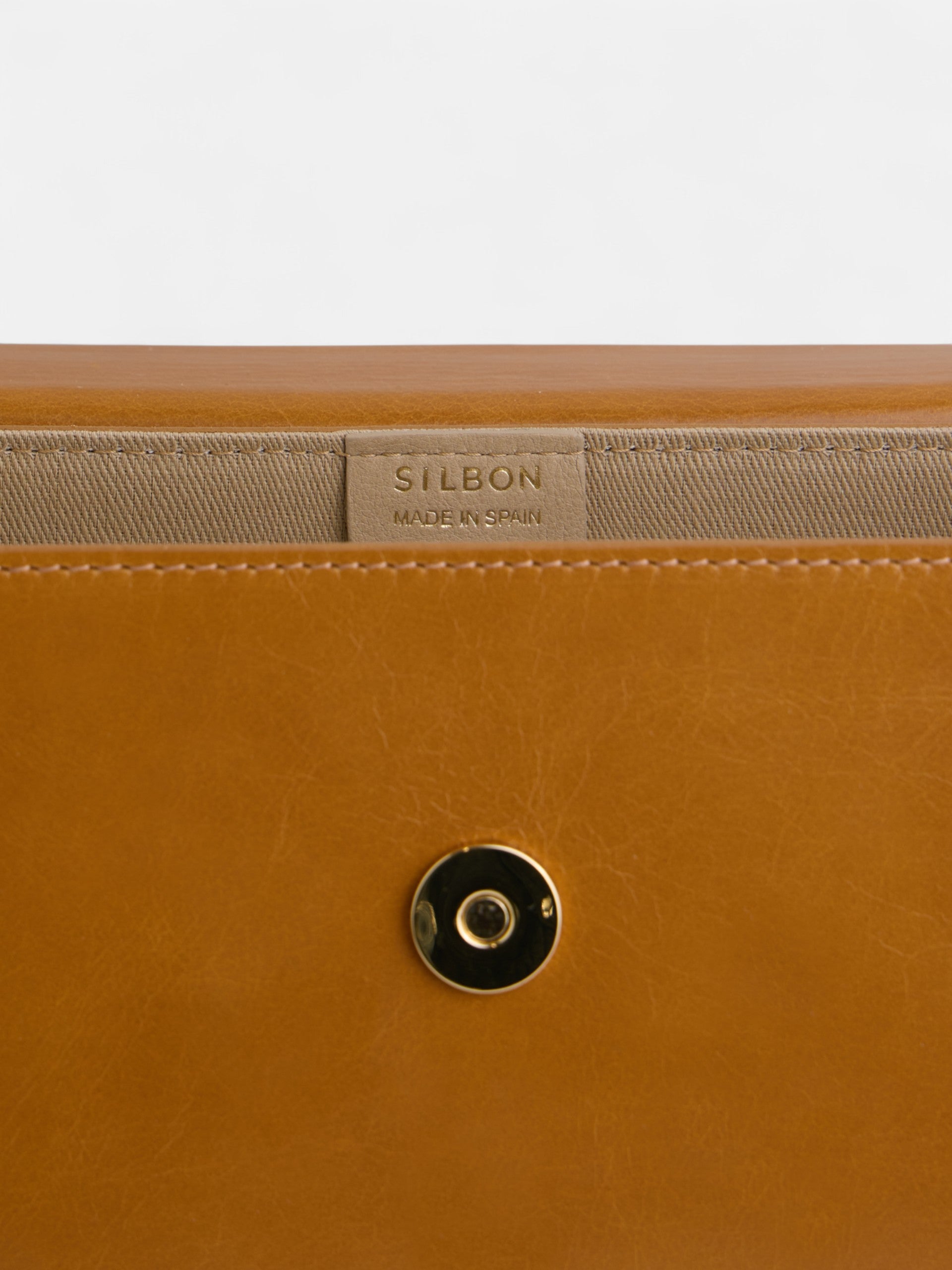 Bolsa de aba em pele camel