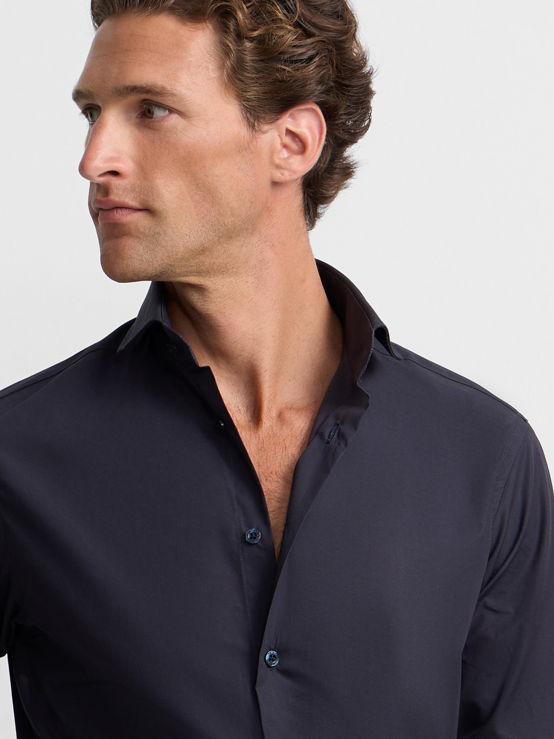Camisa vestir lisa azul marino