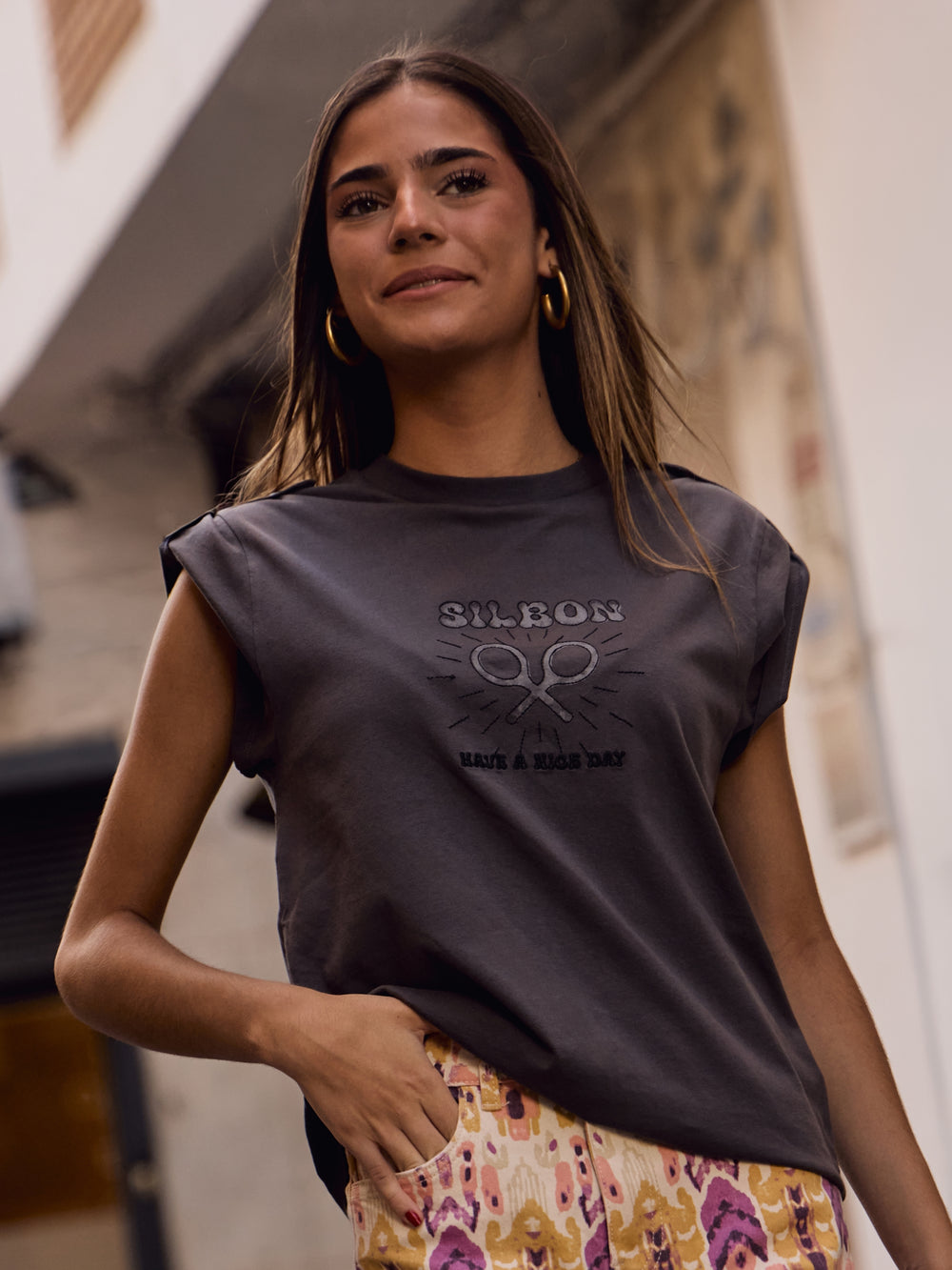 Camiseta woman roll out have a nice day negra