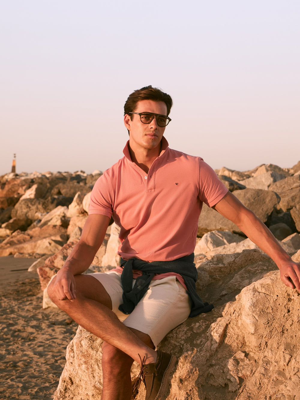 Polo clássico liso coral