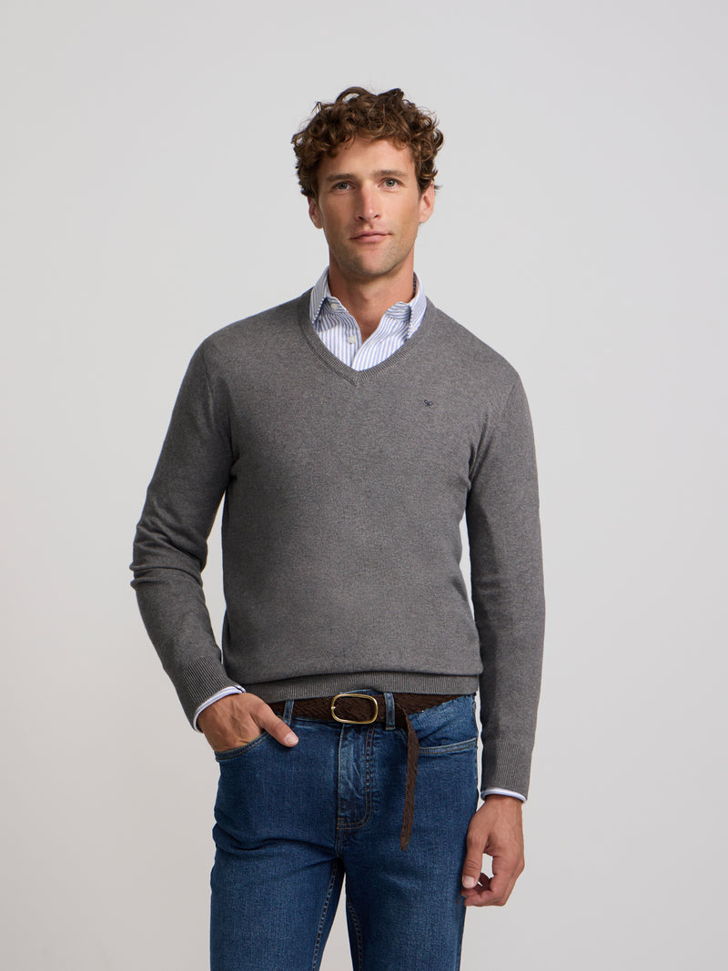 Jersey cuello pico gris