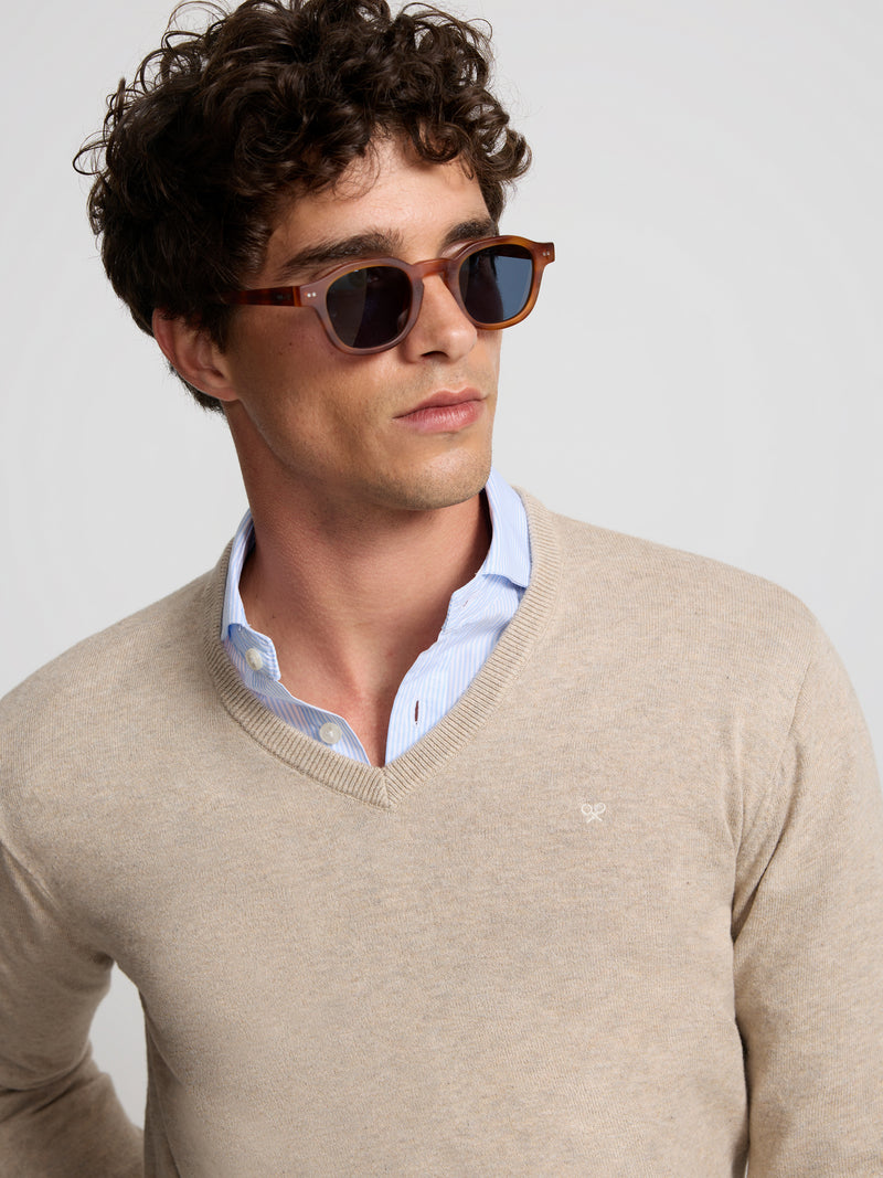 Retro beige V-neck sweater