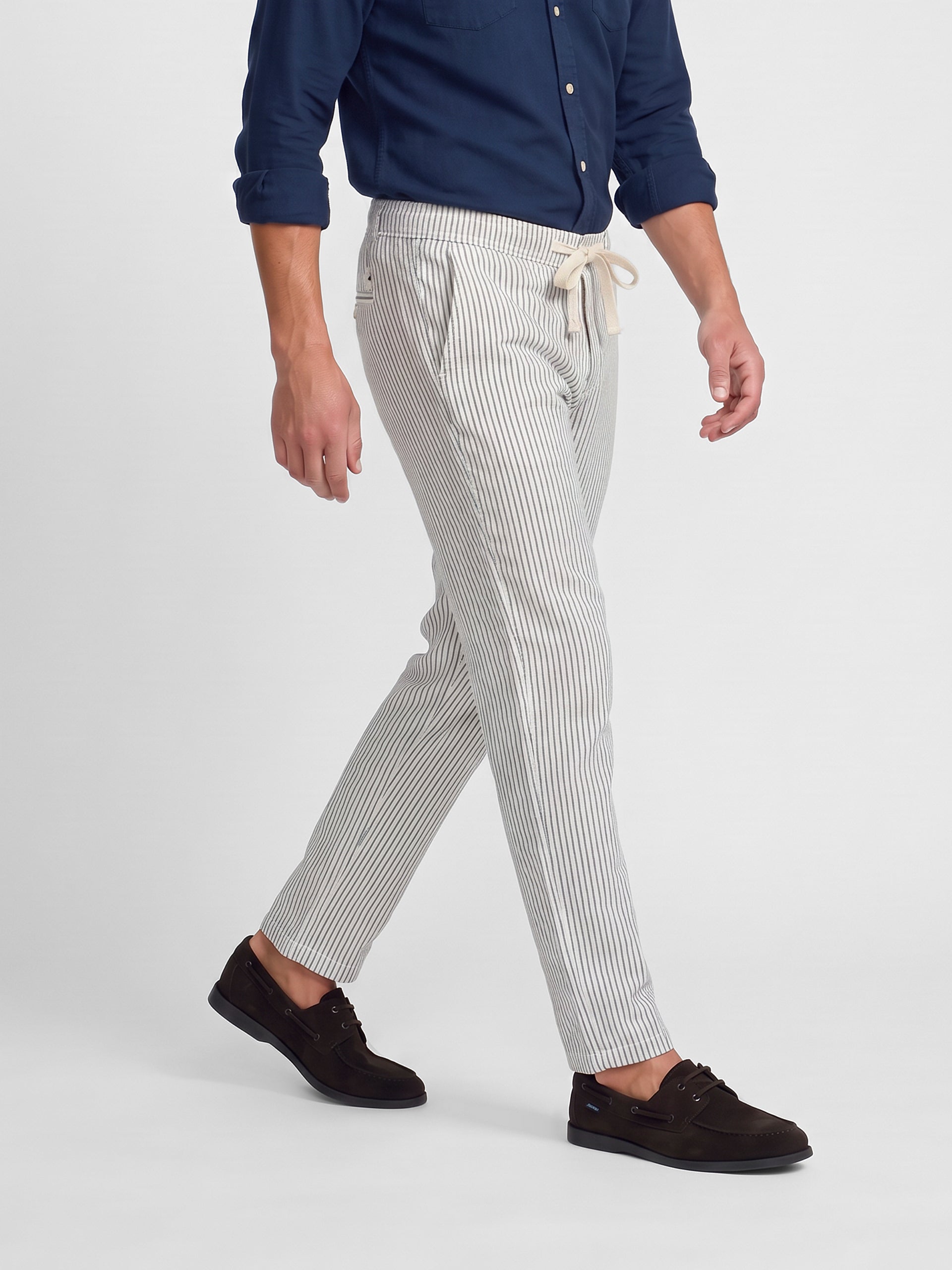 Pantalon sport cruise rayas azules