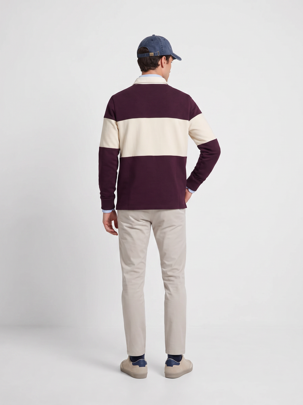 Relaxed fit sweatshirt with burgundy block polo collar