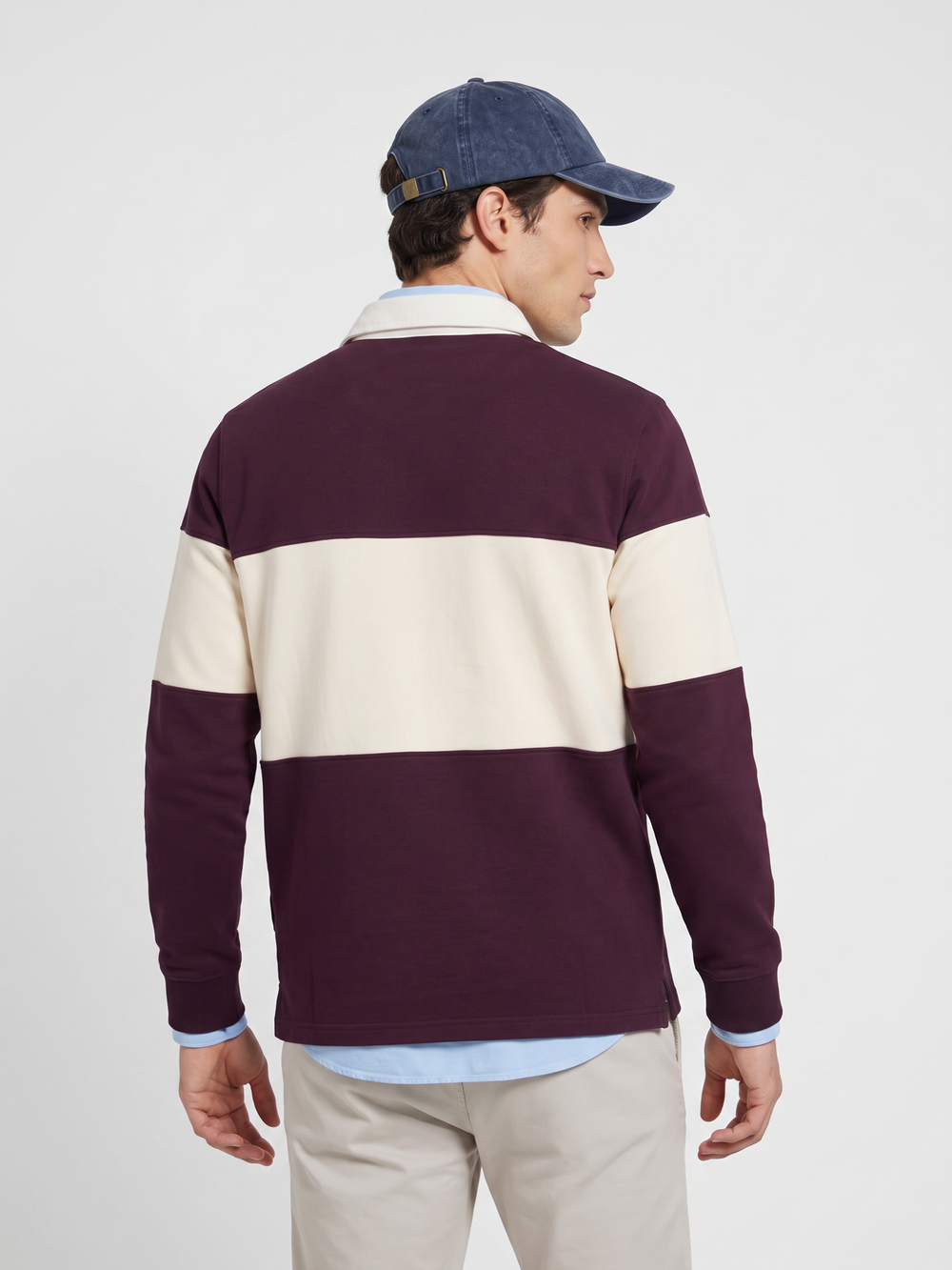 Relaxed fit sweatshirt with burgundy block polo collar