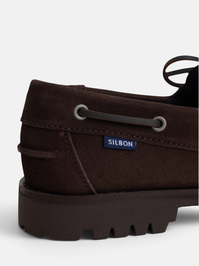 Chaussure bateau en daim marron foncé